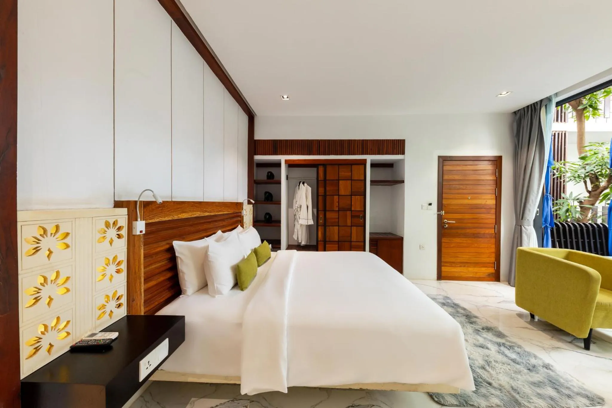 Bed in King Rock Residence