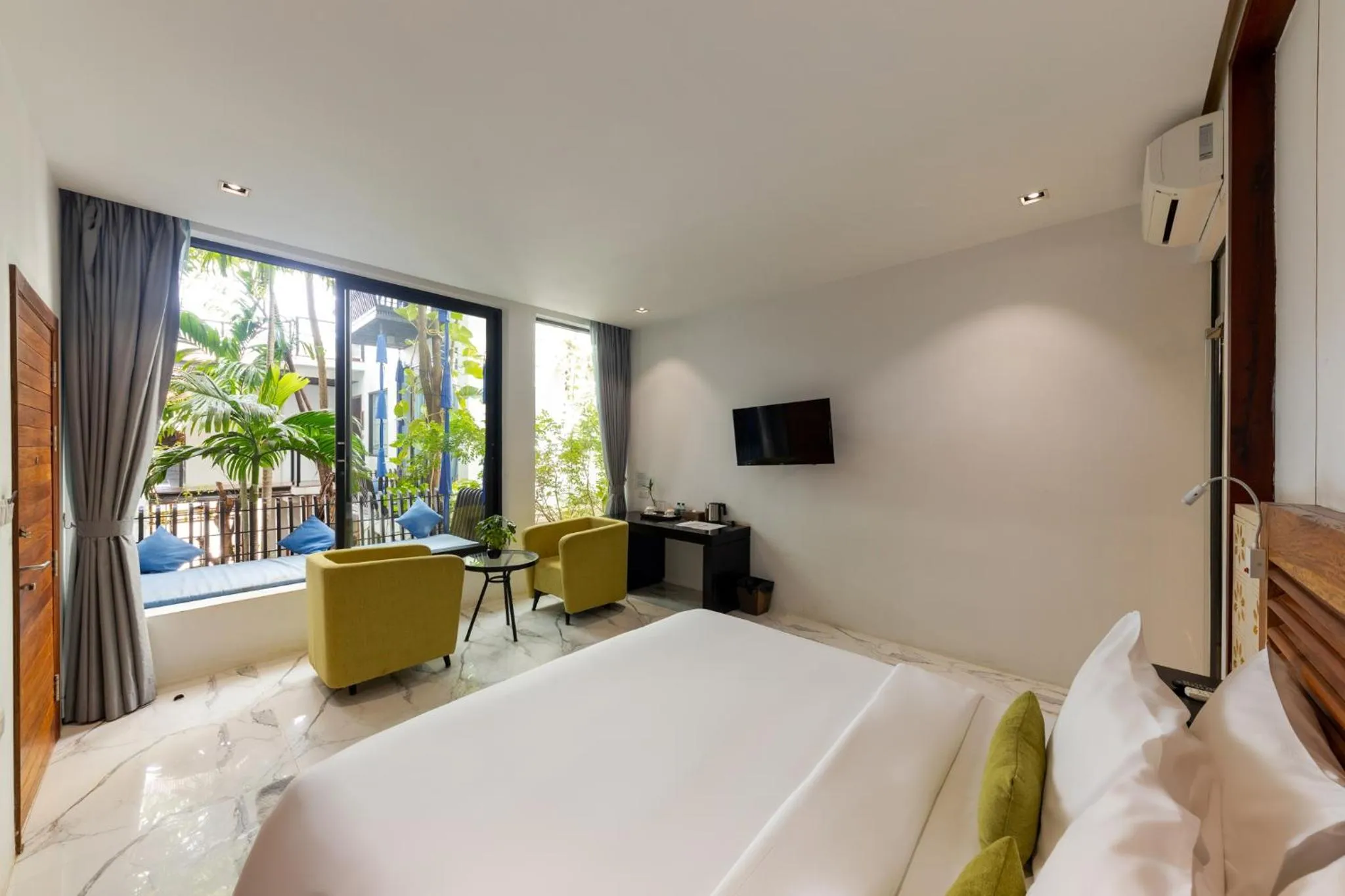 Bed in King Rock Residence