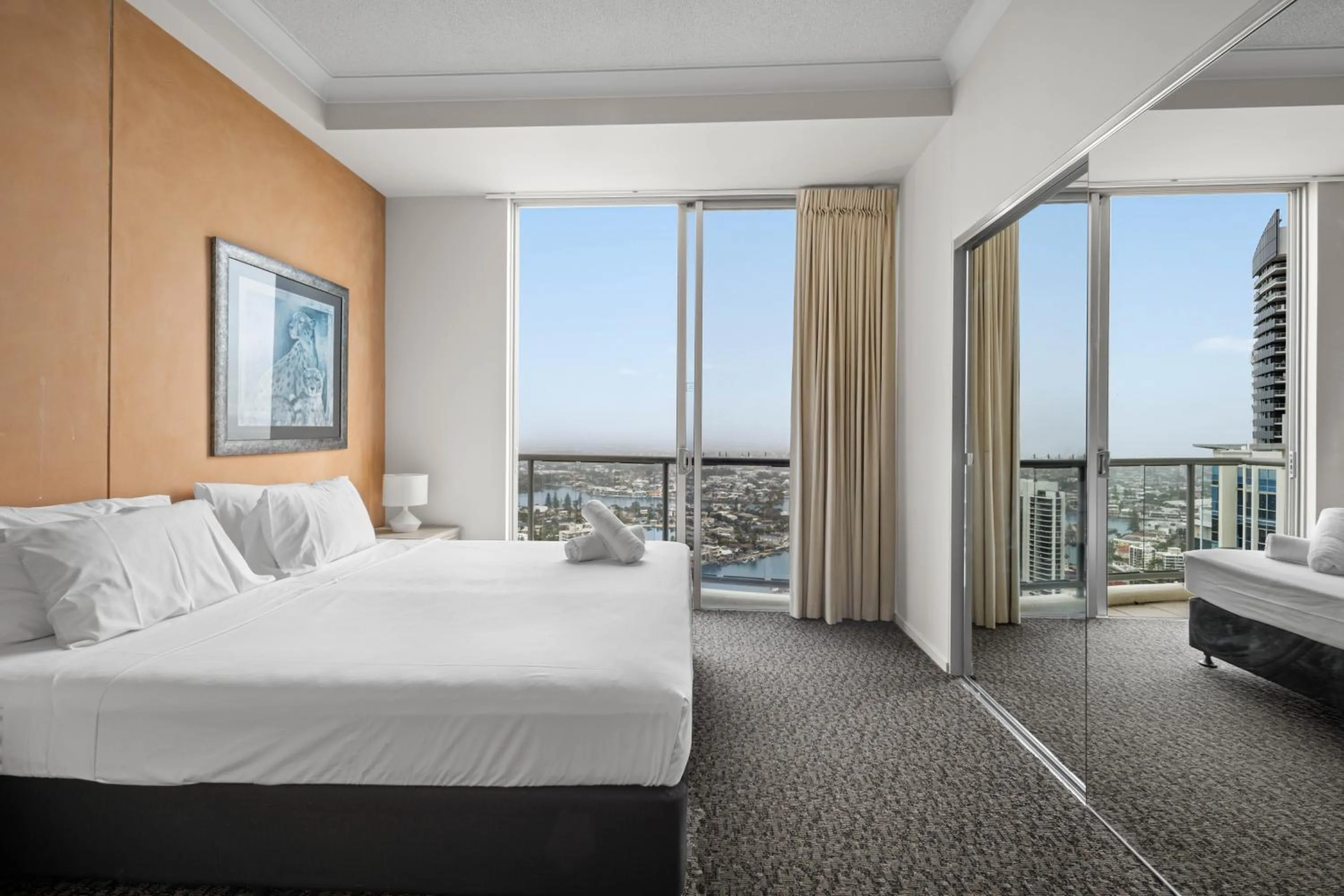 Bed in Chevron Renaissance - Private Apartments - Hosted by Coastal Letting Co.