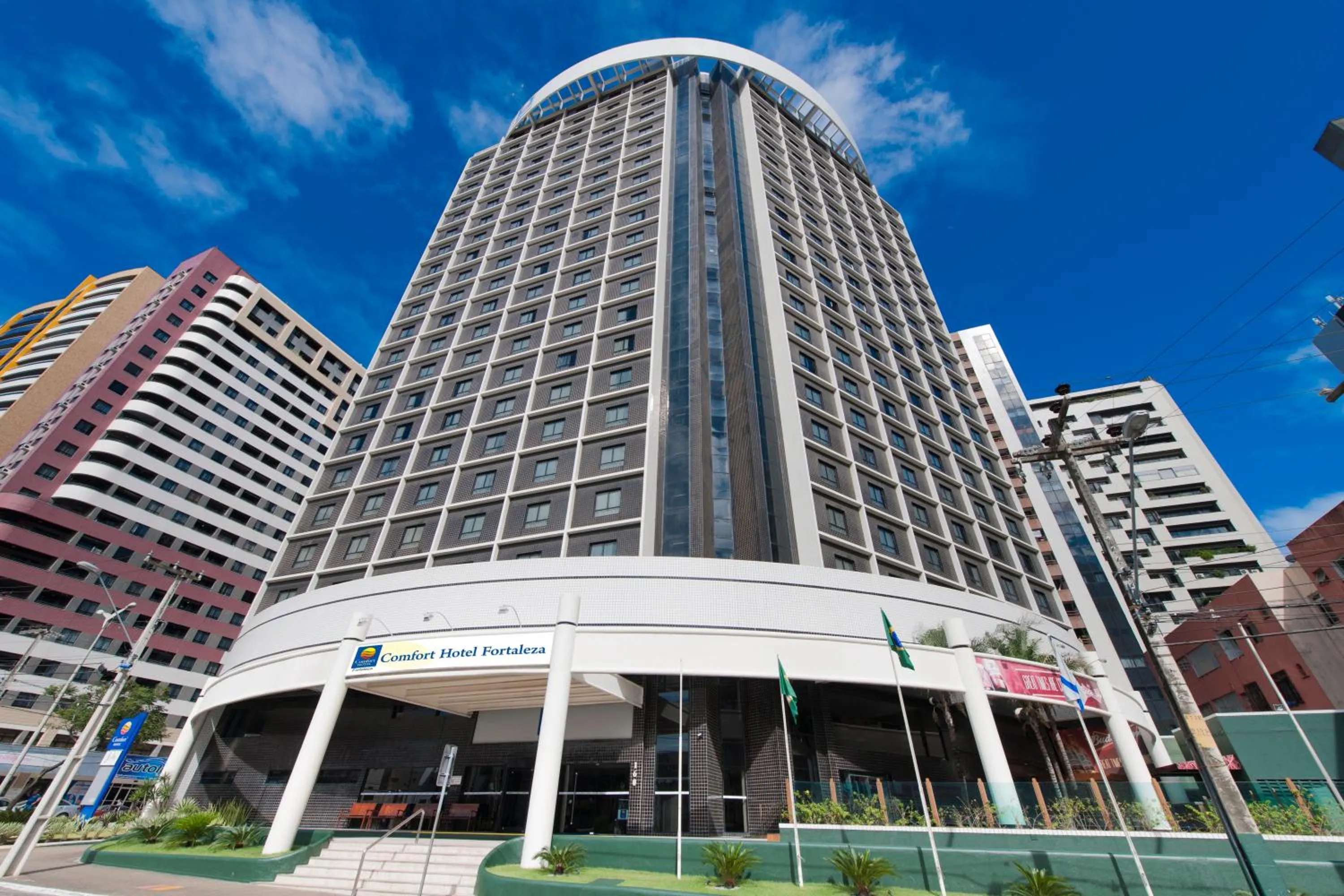 Property building in Comfort Hotel Fortaleza