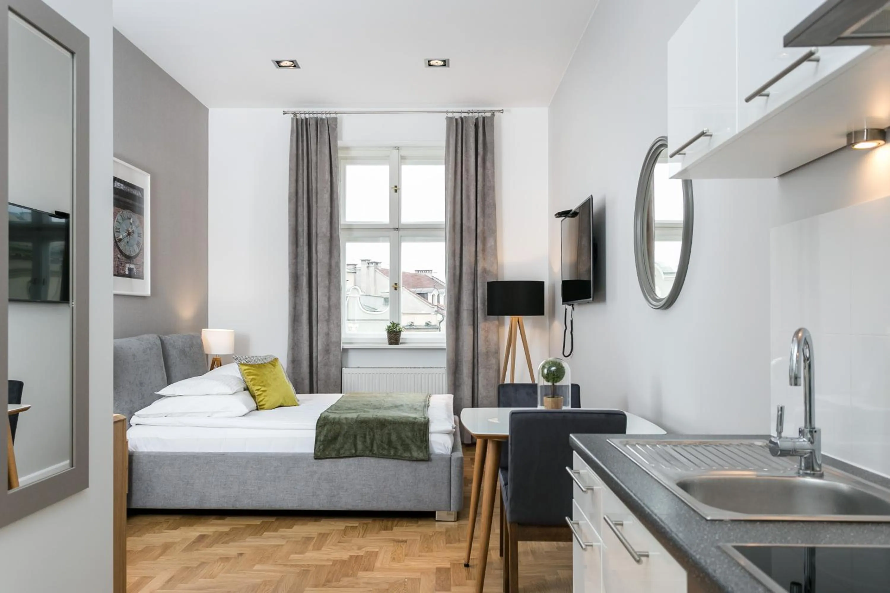 Superior Double with Main Market Square View in Venetian House Market Square Aparthotel