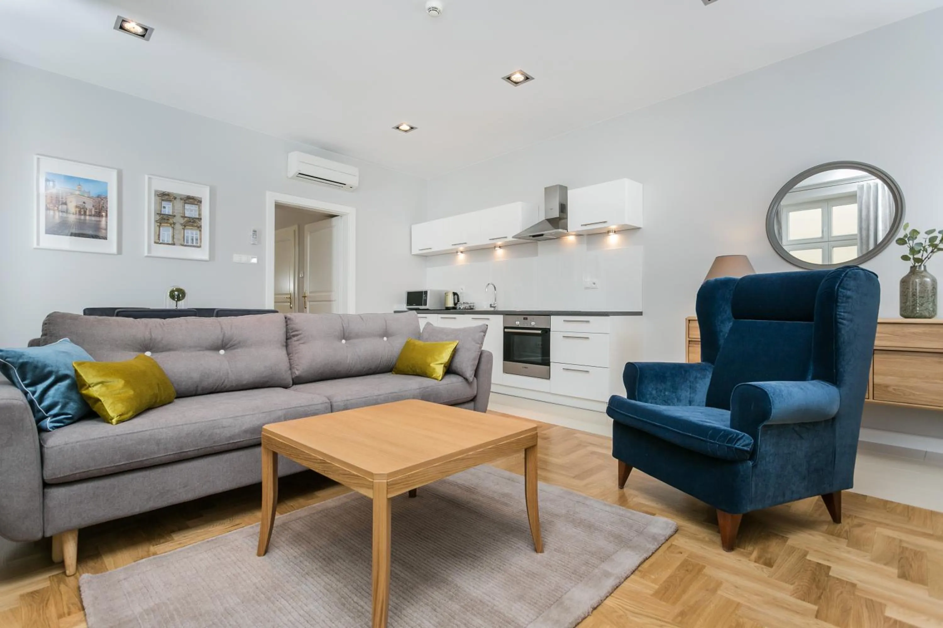 Living room in Venetian House Market Square Aparthotel