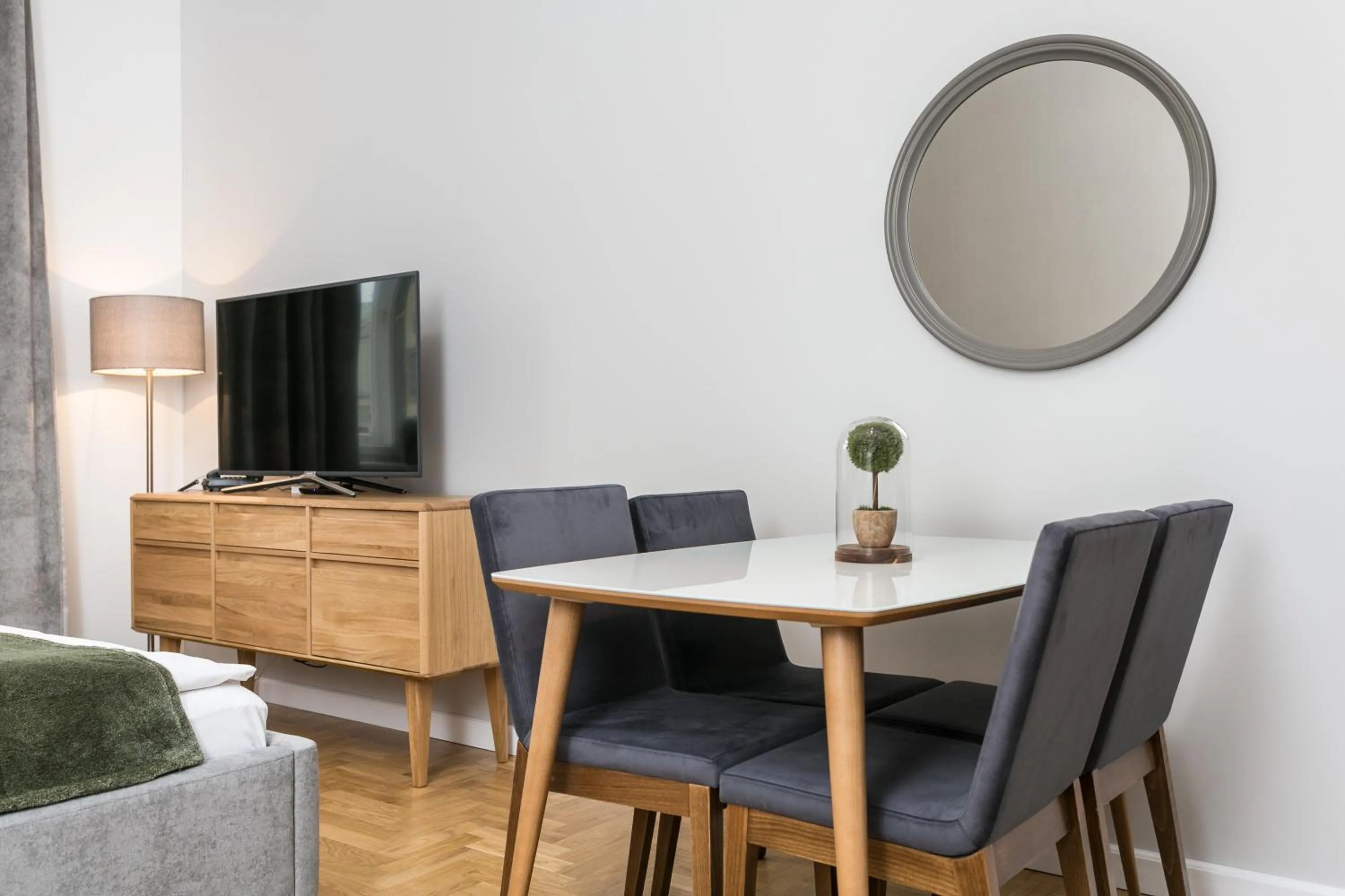 Dining area in Venetian House Market Square Aparthotel