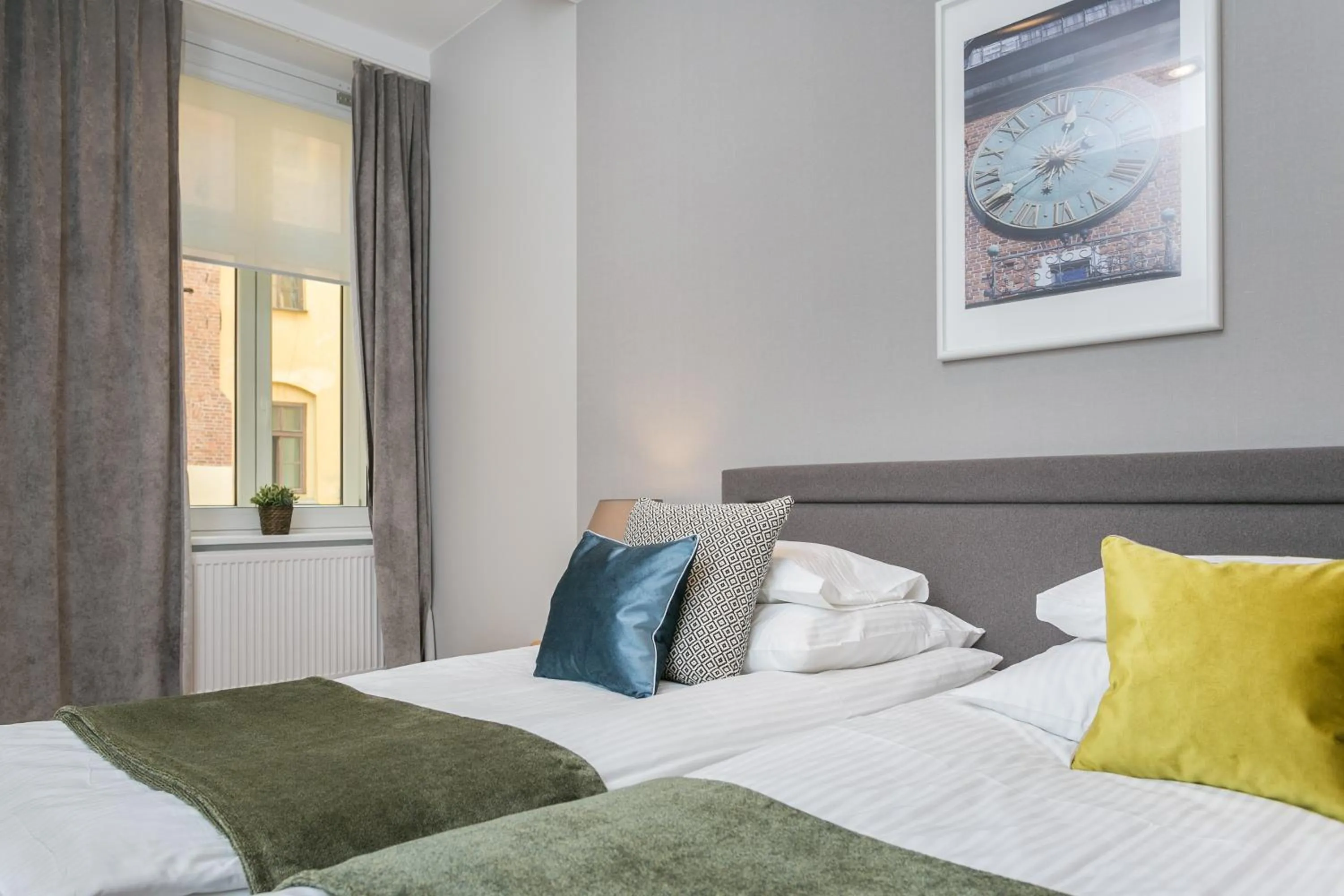 Bed in Venetian House Market Square Aparthotel