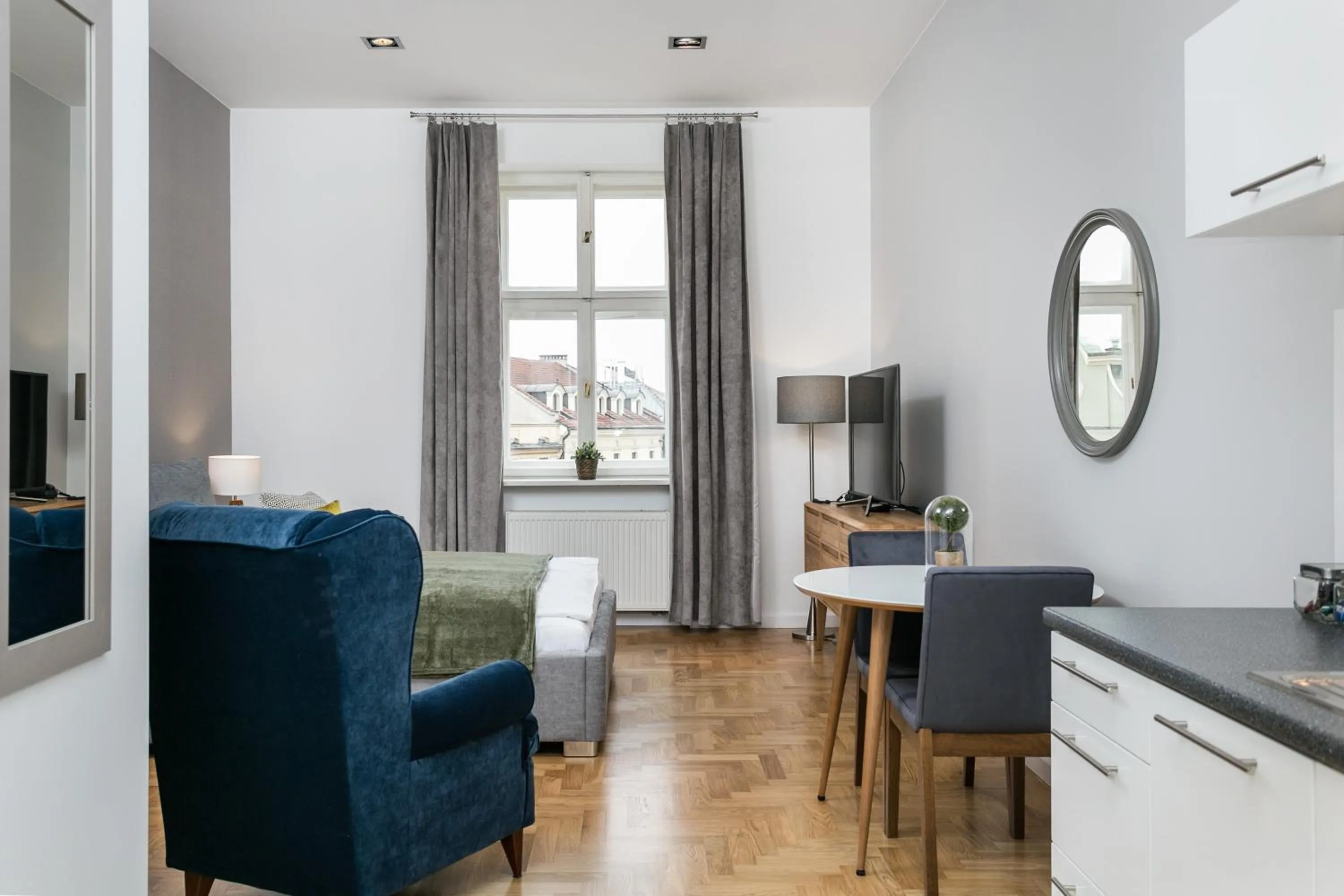 Photo of the whole room in Venetian House Market Square Aparthotel