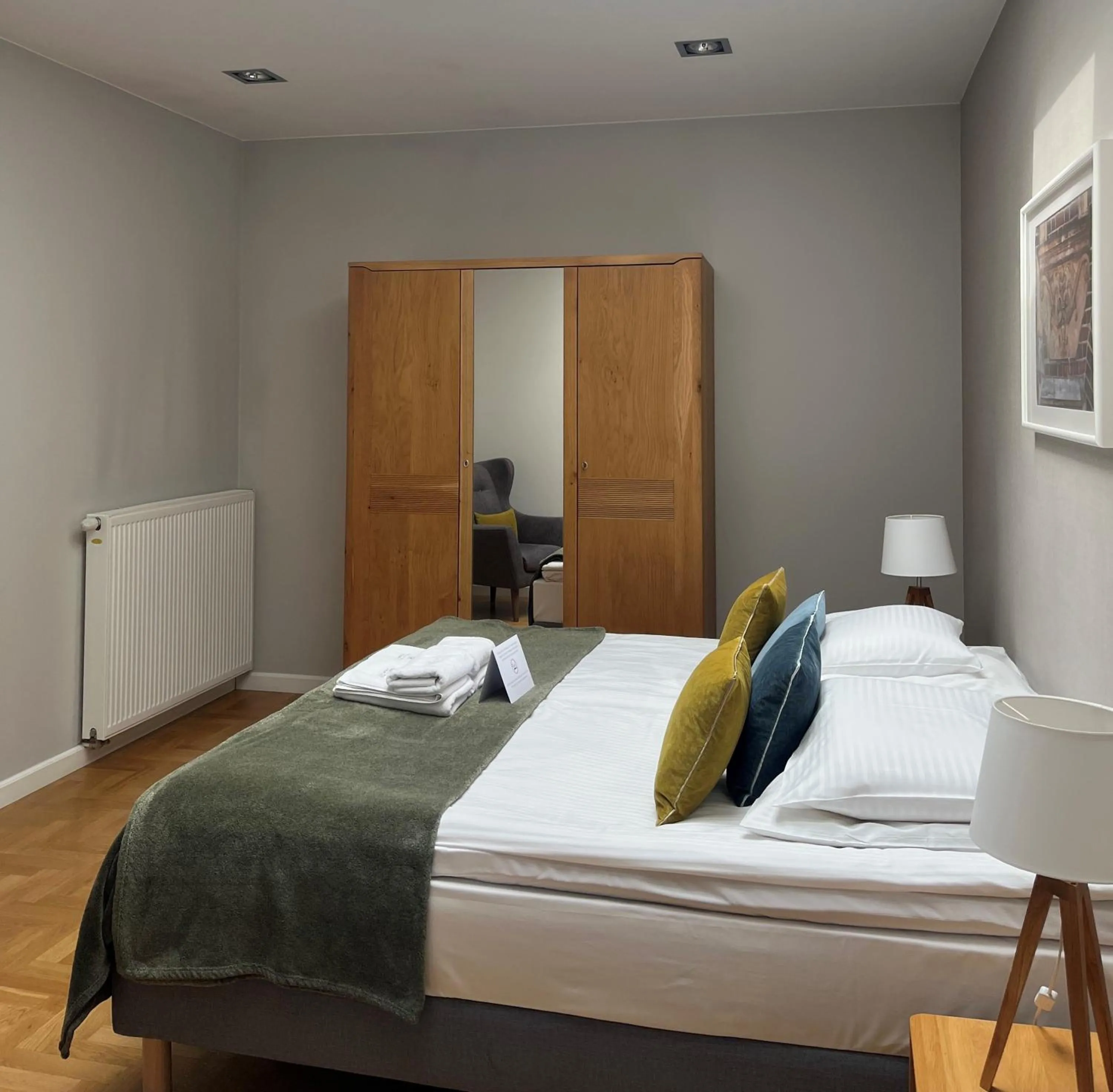 Bed in Venetian House Market Square Aparthotel