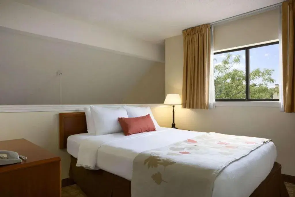 King Studio Suite - Non-Smoking in Affordable Suites of America Grand Rapids King Studio Suite - Non-Smoking in Affordable Suites of America Grand Rapids