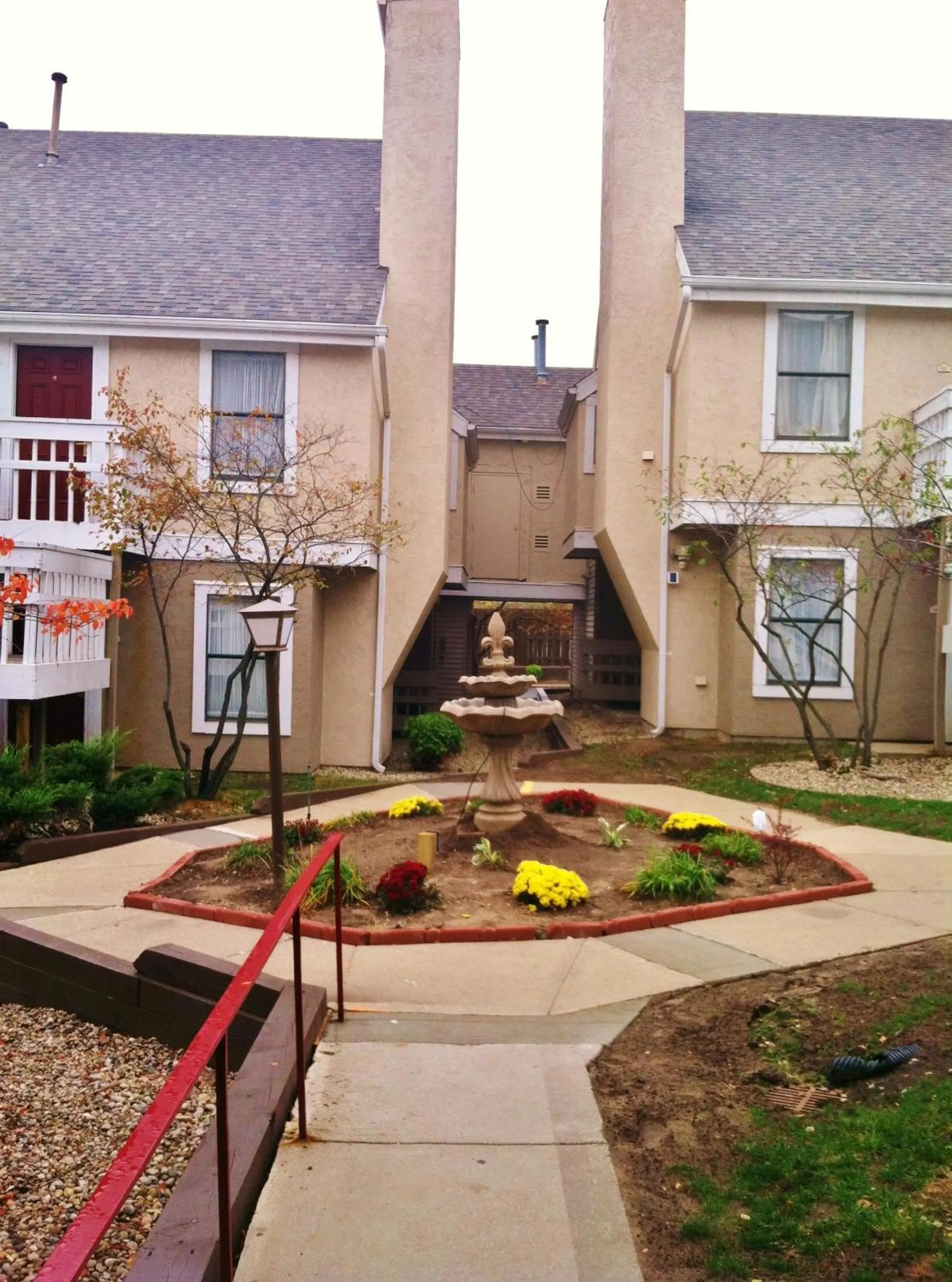 Property building in Affordable Suites of America Grand Rapids