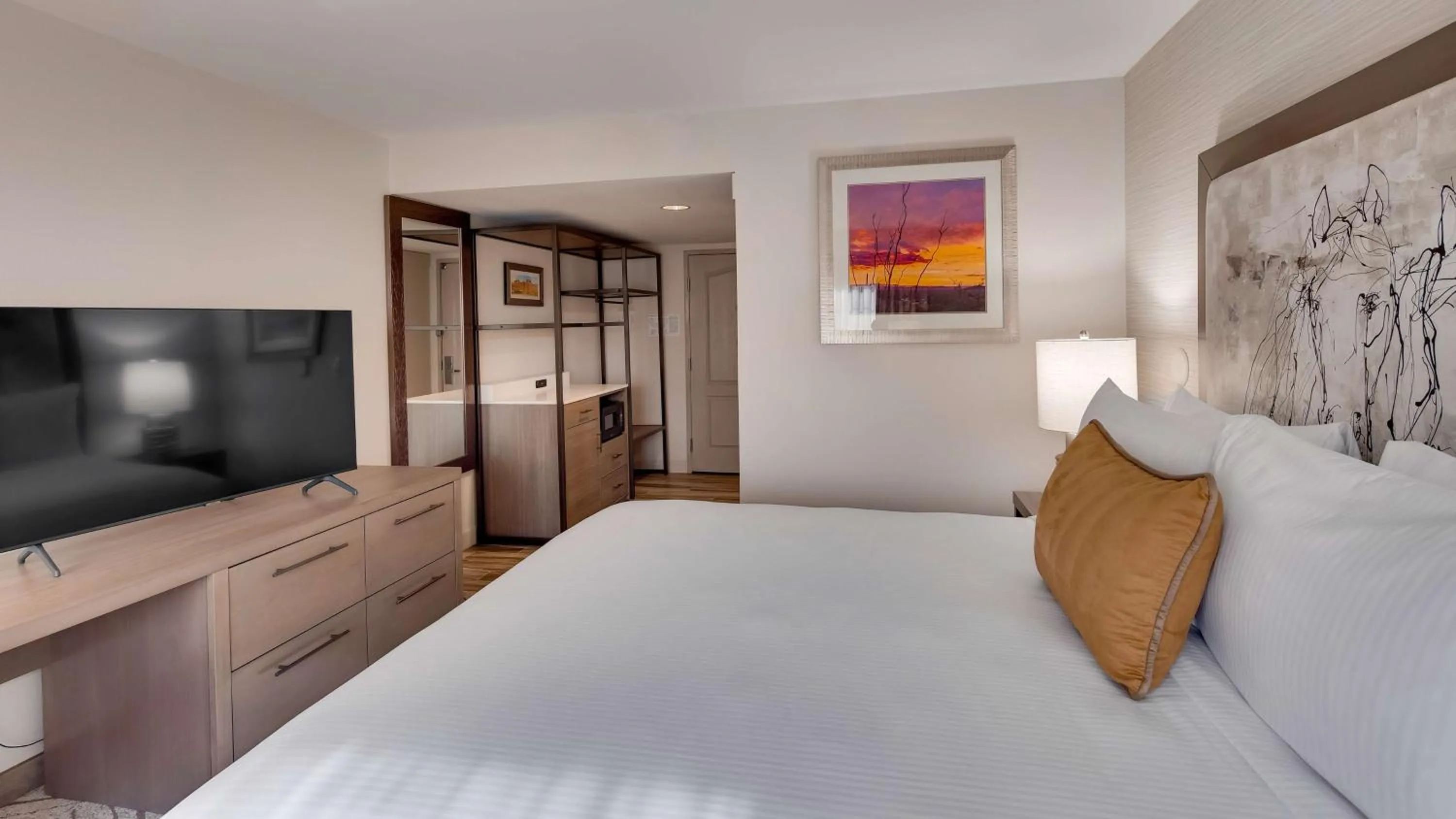 Bedroom, Bed in Aiden by Best Western @ Scottsdale North