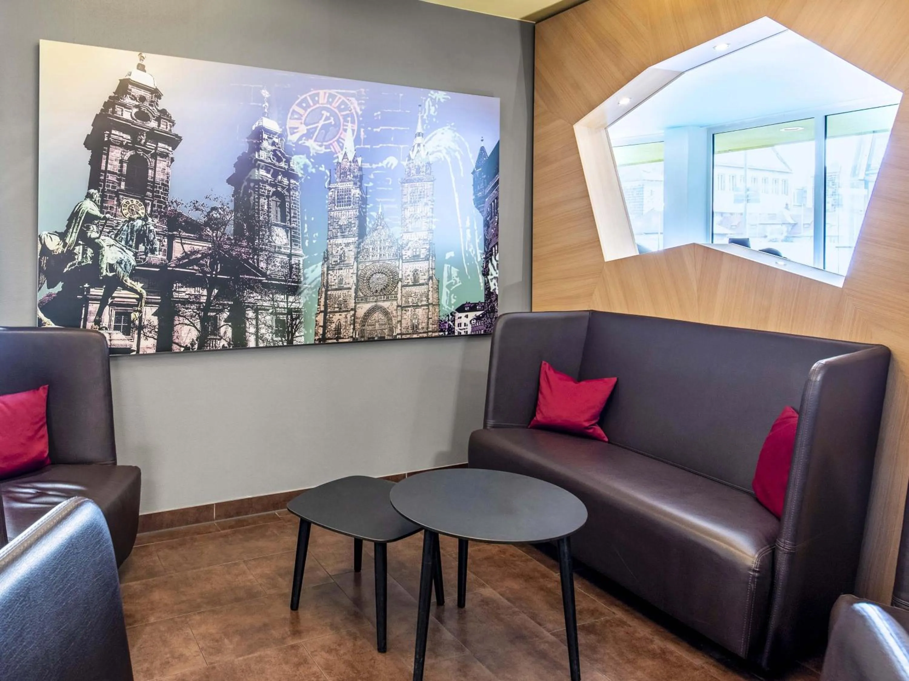 Lobby or reception in B&B Hotel Nürnberg-City