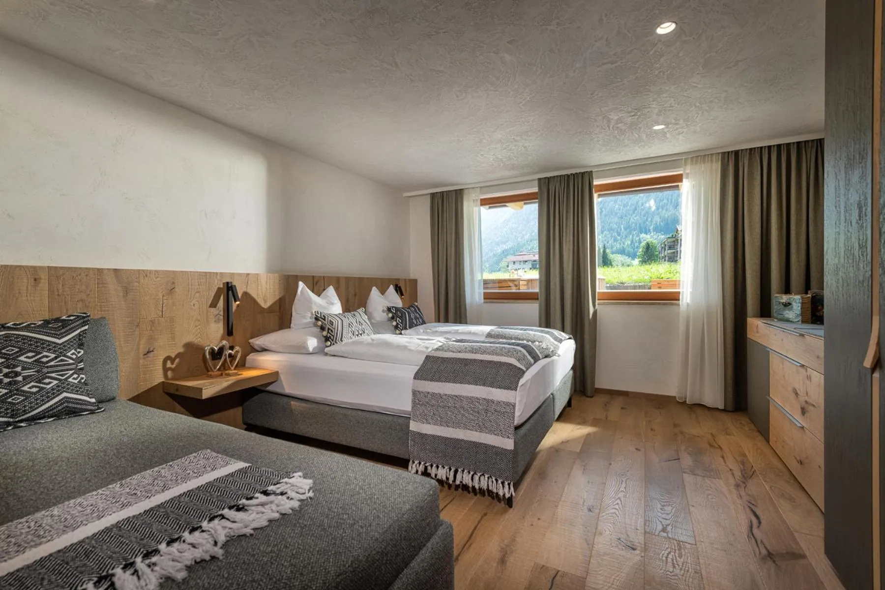 Bedroom, Bed in Meerberg