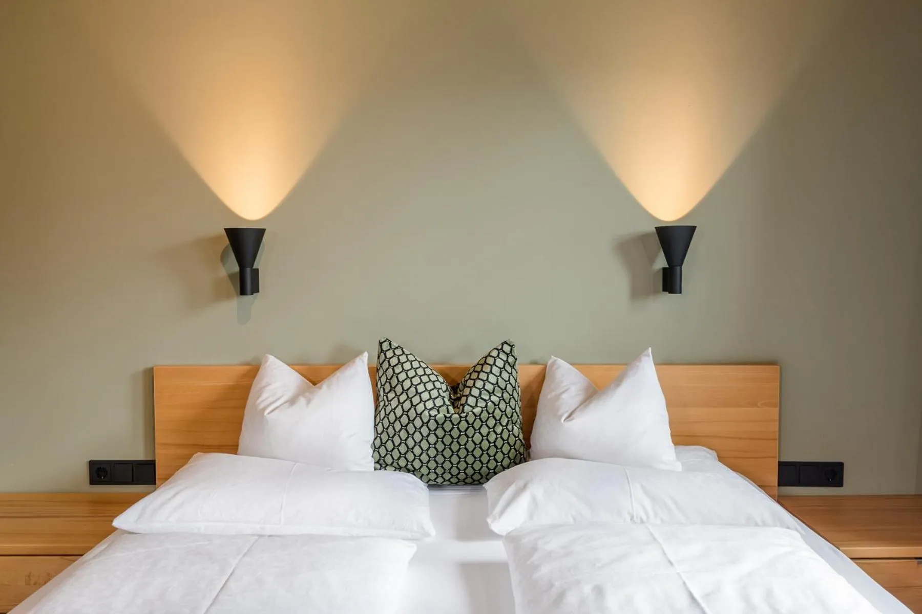 Photo of the whole room, Bed in Meerberg