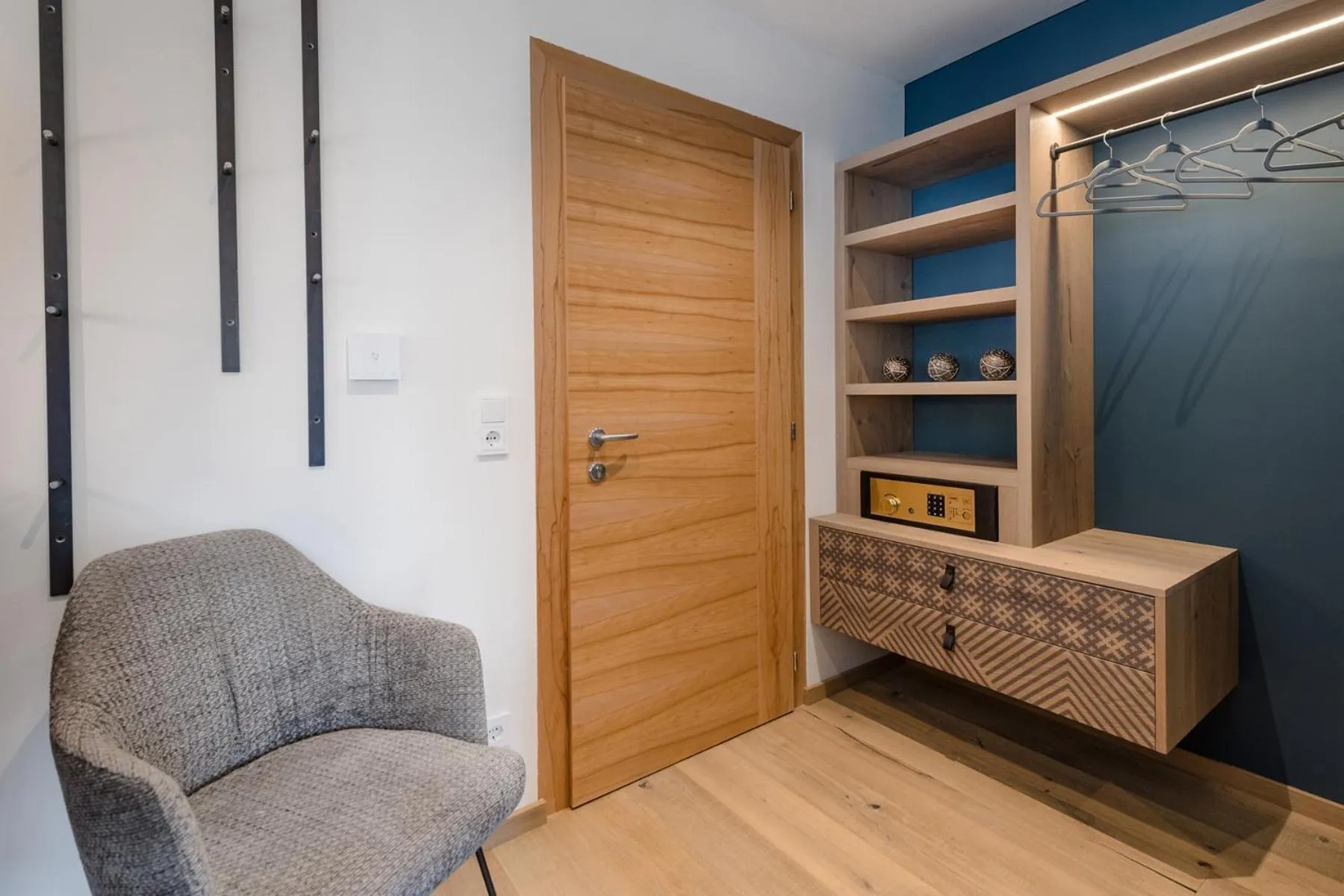 wardrobe in Meerberg