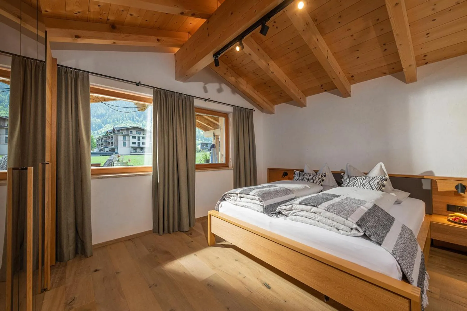 Bedroom, Bed in Meerberg