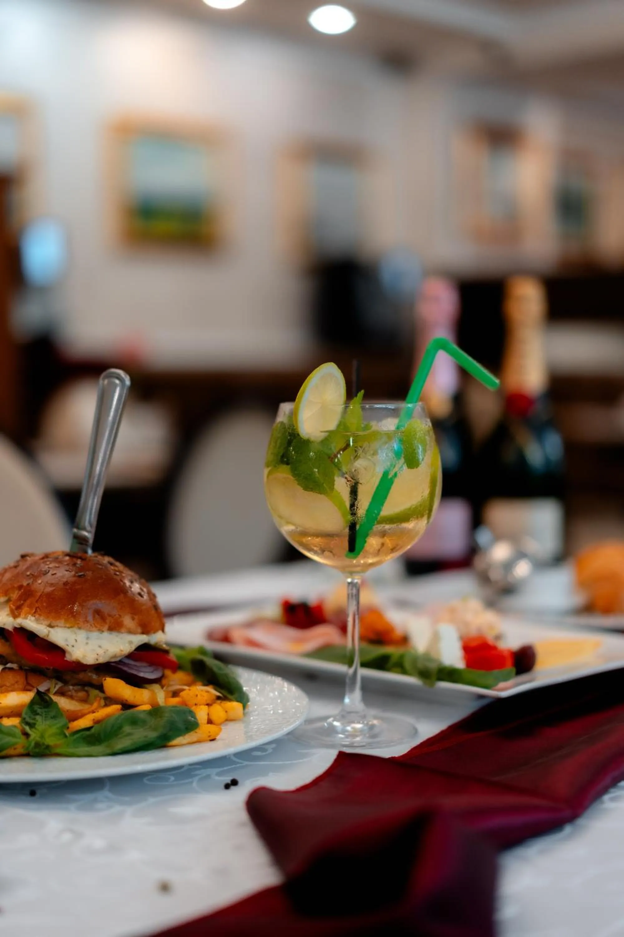 Food and drinks in Grand Hotel Sofianu