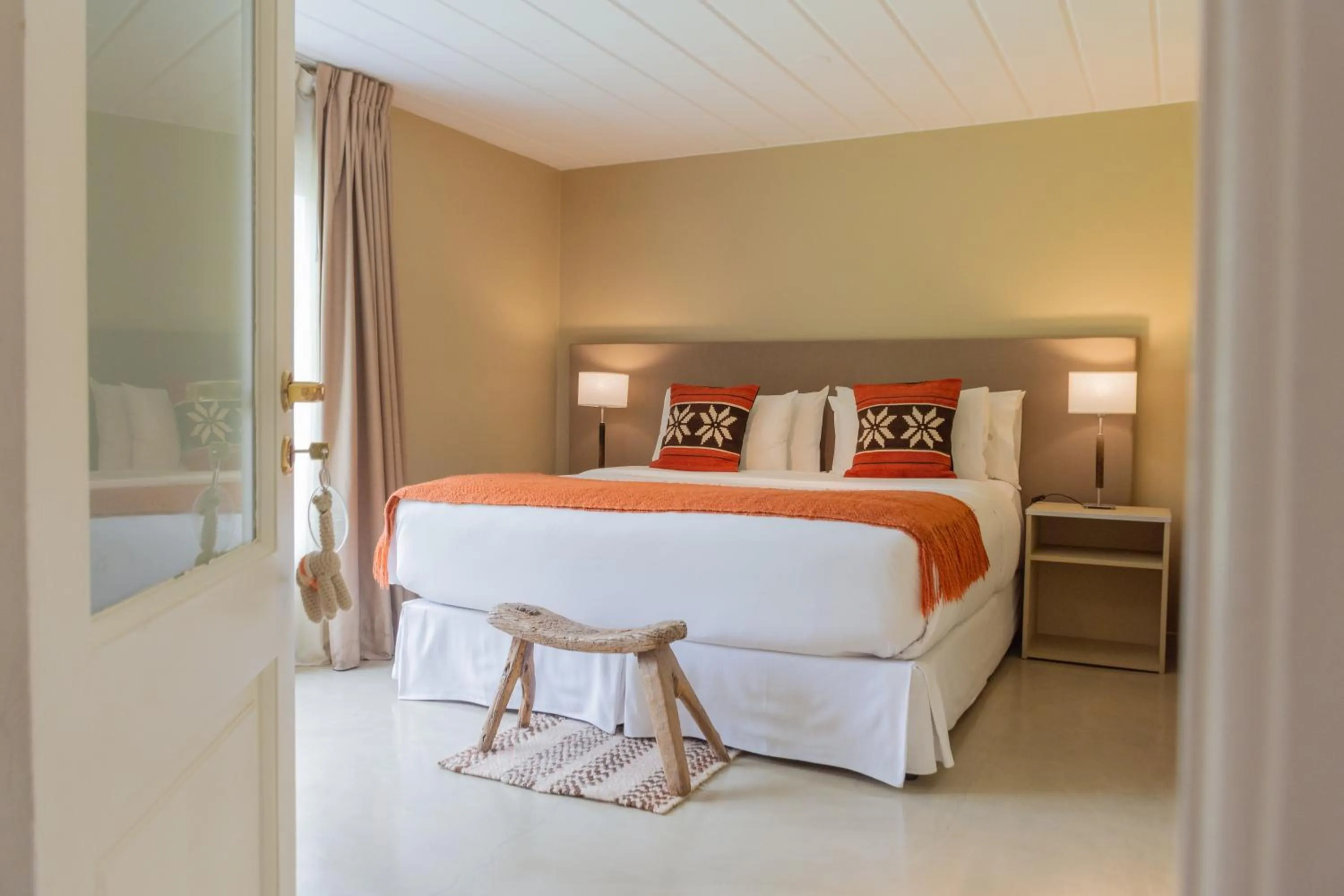 Photo of the whole room, Bed in Los Ponchos Hotel