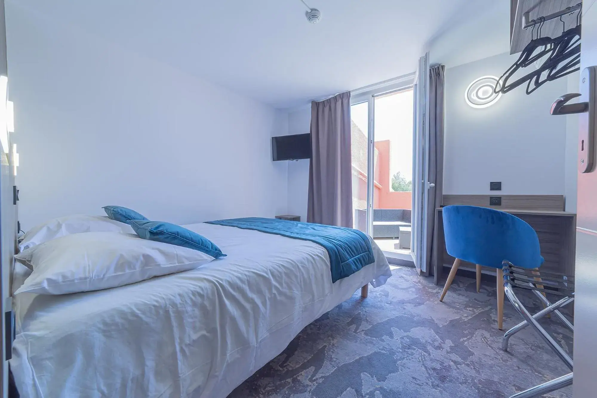 Family Room with Terrace in The Originals City, Relax'Otel & Spa, Le Barcarès Family Room with Terrace in The Originals City, Relax'Otel & Spa, Le Barcarès