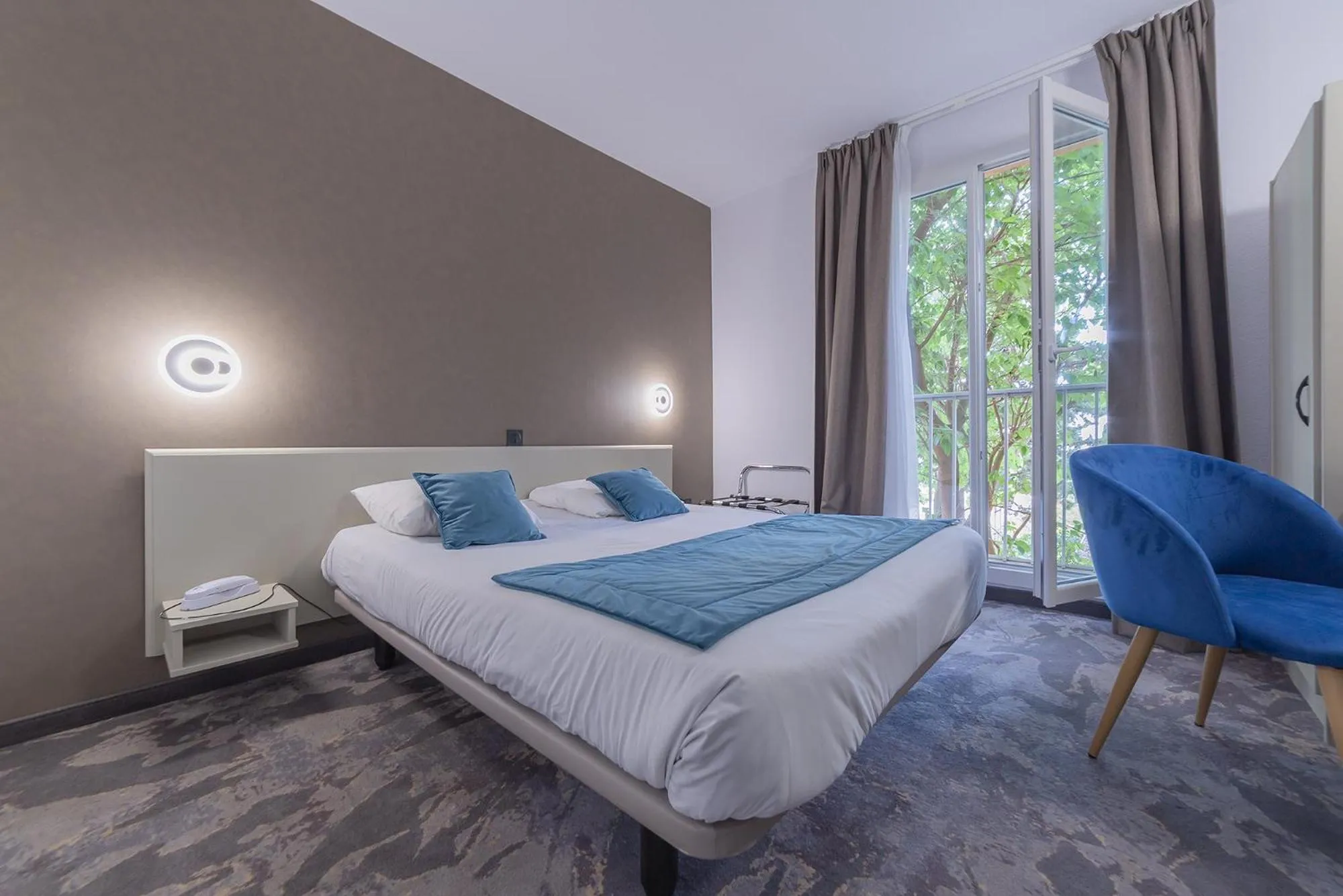 Bed in The Originals City, Relax'Otel & Spa, Le Barcarès