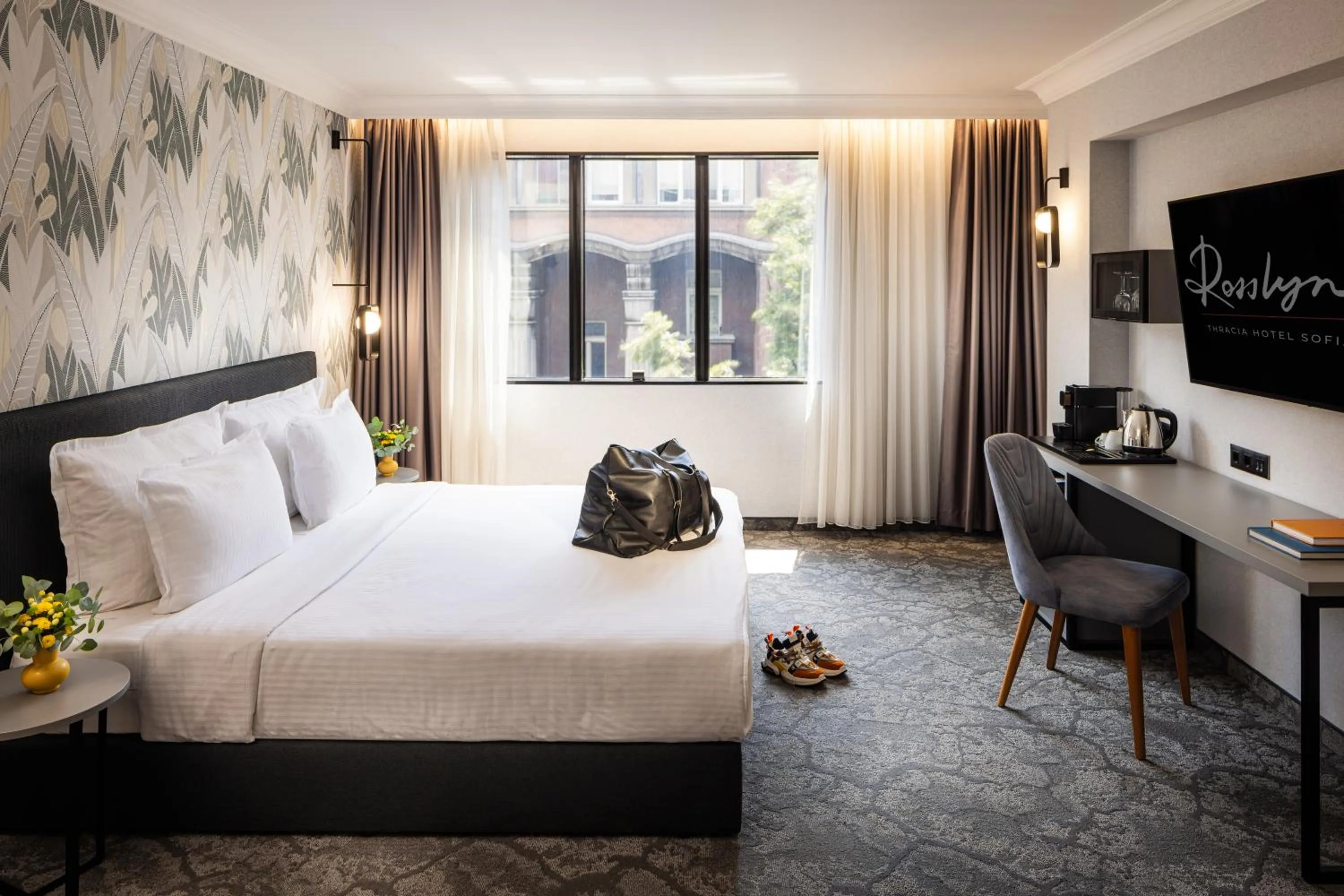 Bed in Rosslyn Thracia Hotel Sofia