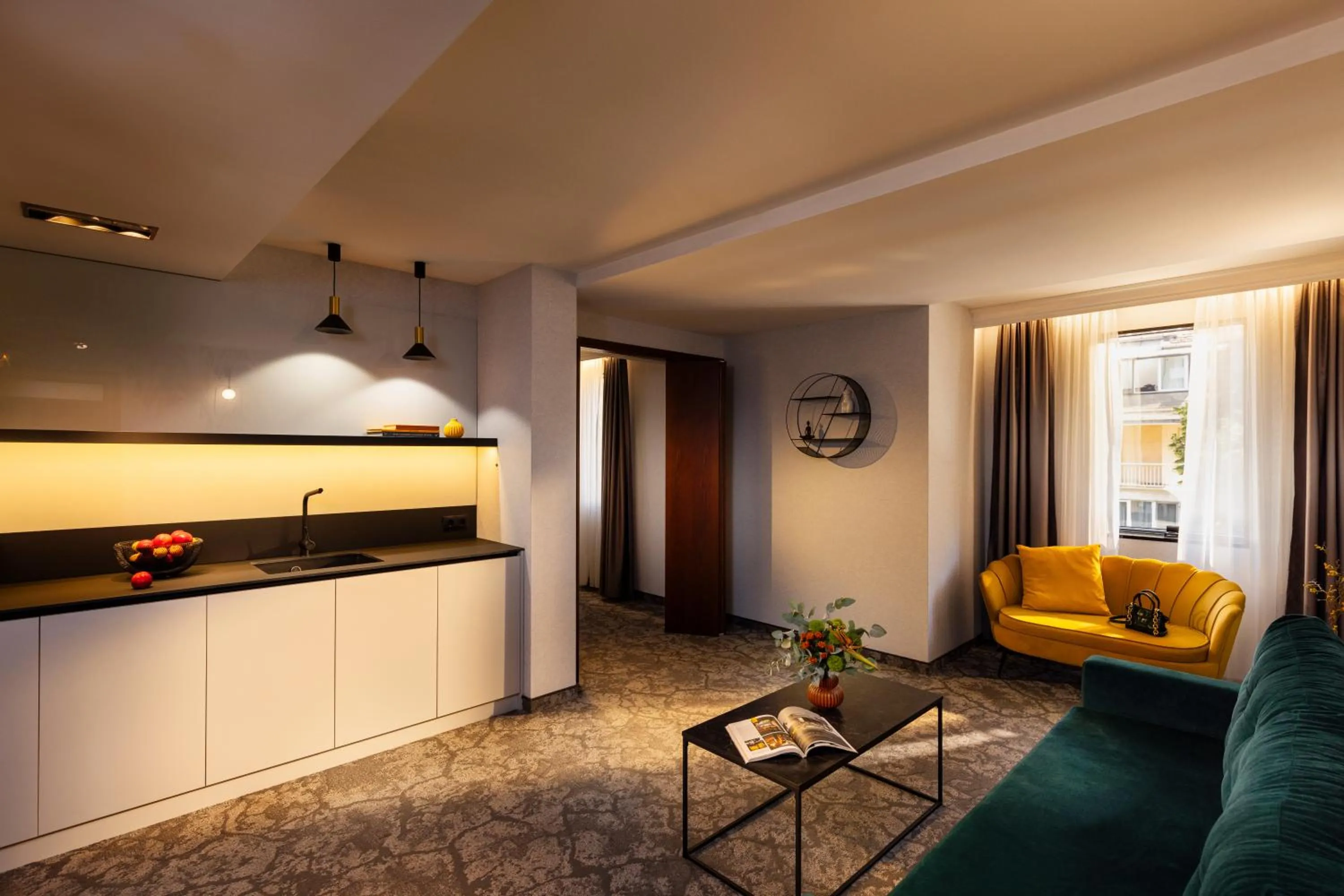 Kitchen or kitchenette in Rosslyn Thracia Hotel Sofia