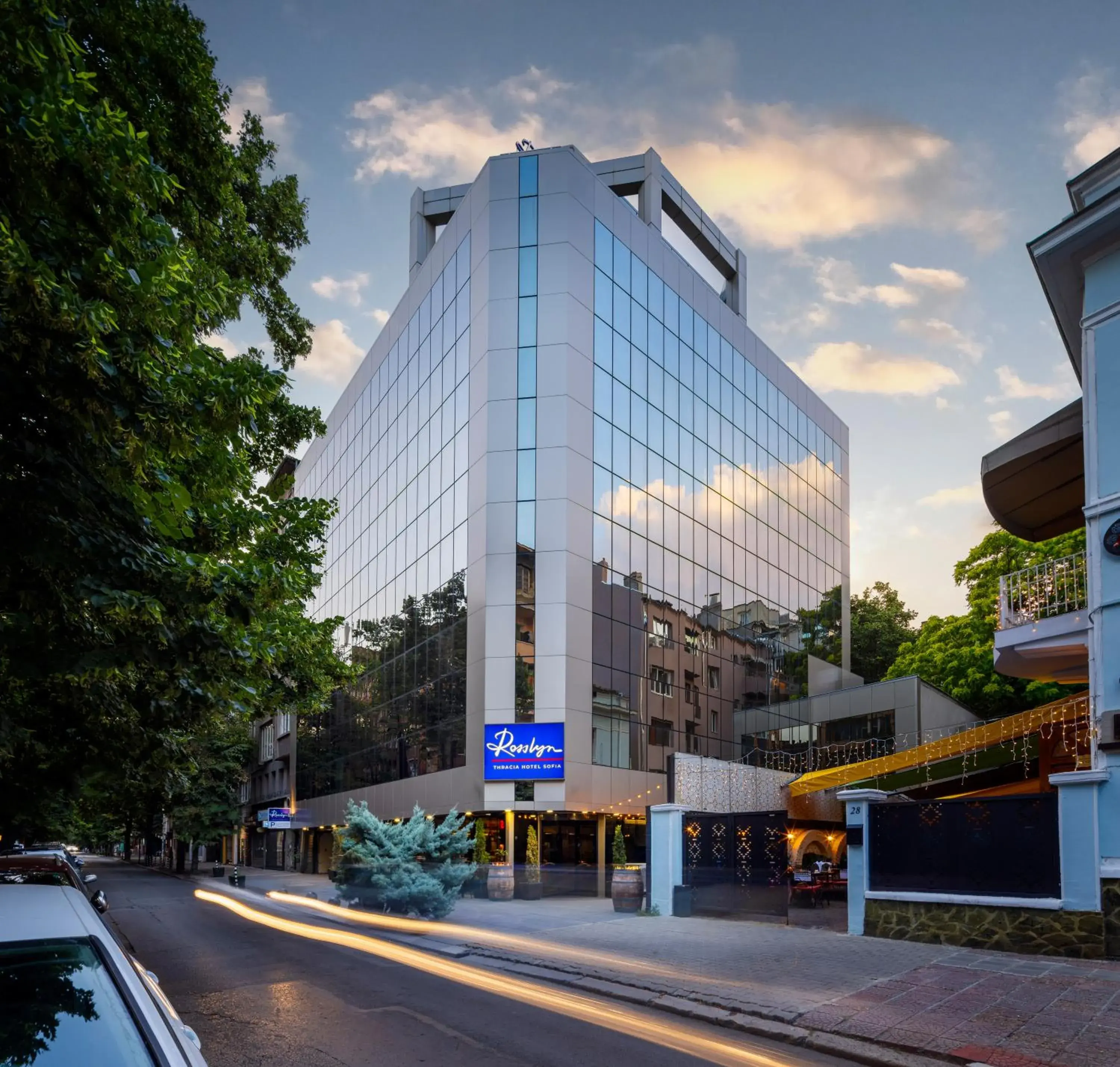 Property building in Rosslyn Thracia Hotel Sofia Property building in Rosslyn Thracia Hotel Sofia