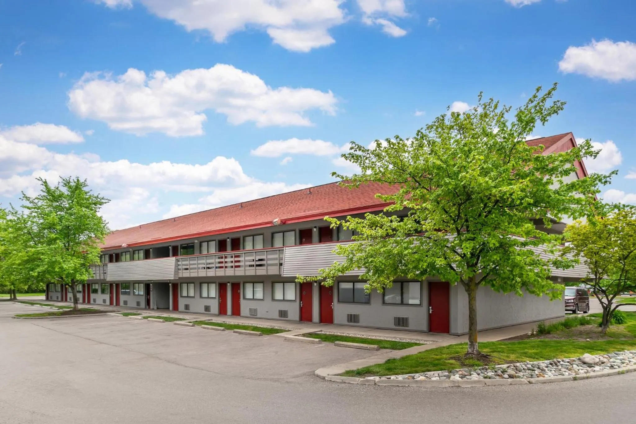 Property building in Red Roof Inn Detroit Metro Airport - Taylor