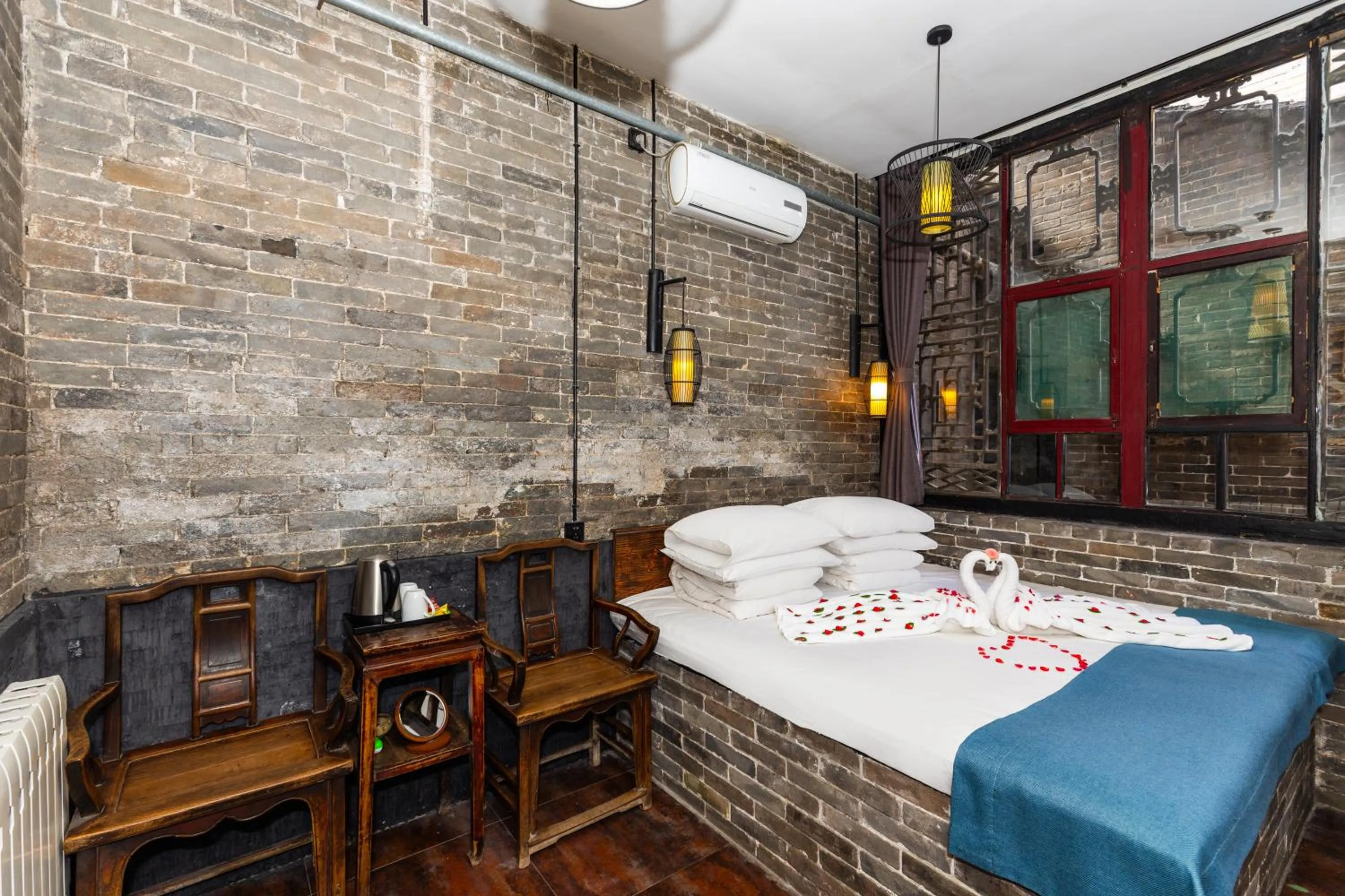 Bedroom, Bed in Elsewhere Hotel The former residence of the draft bank