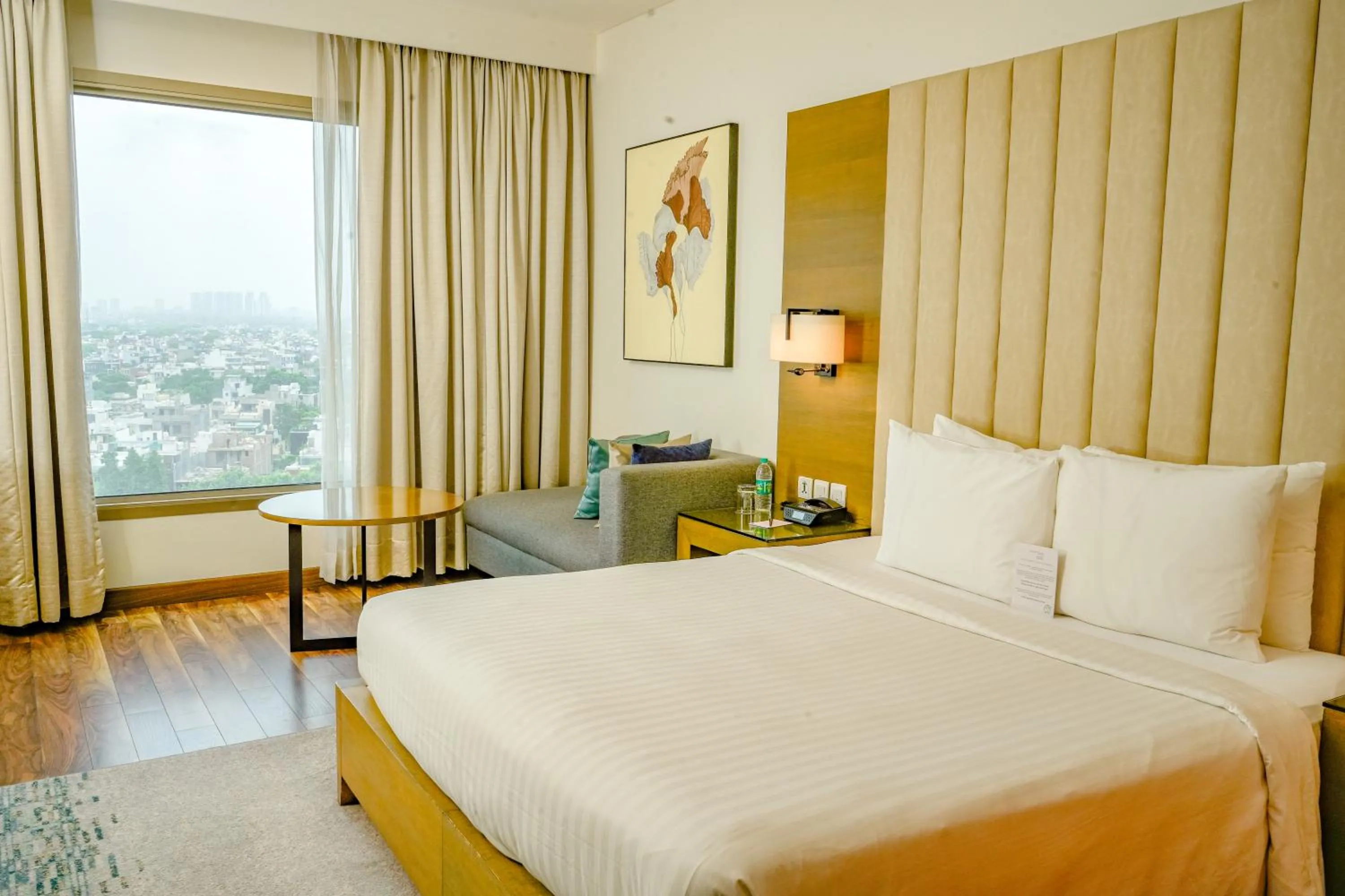 Bed in Courtyard by Marriott Gurugram Downtown