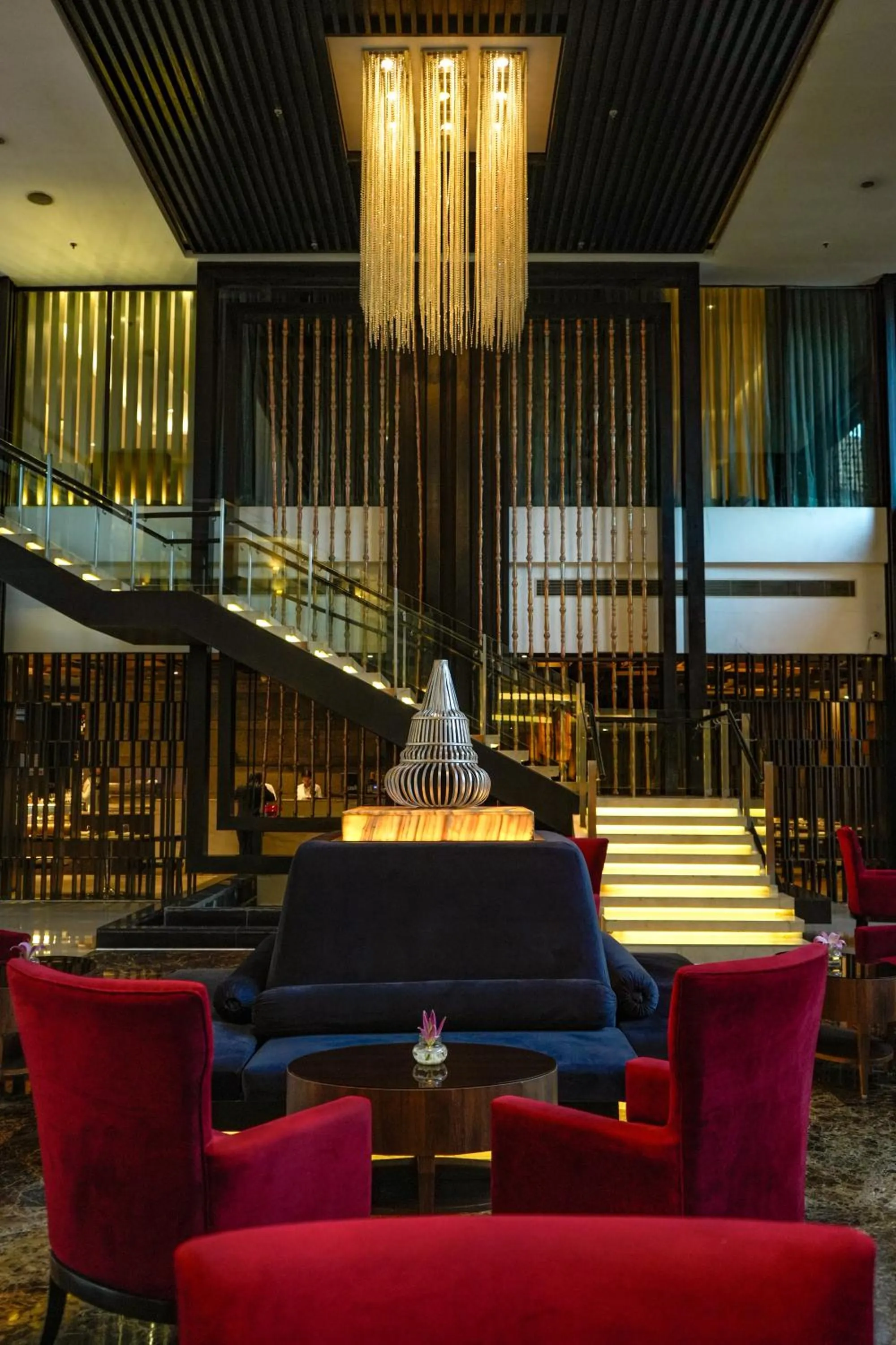 Lobby or reception in Courtyard by Marriott Gurugram Downtown