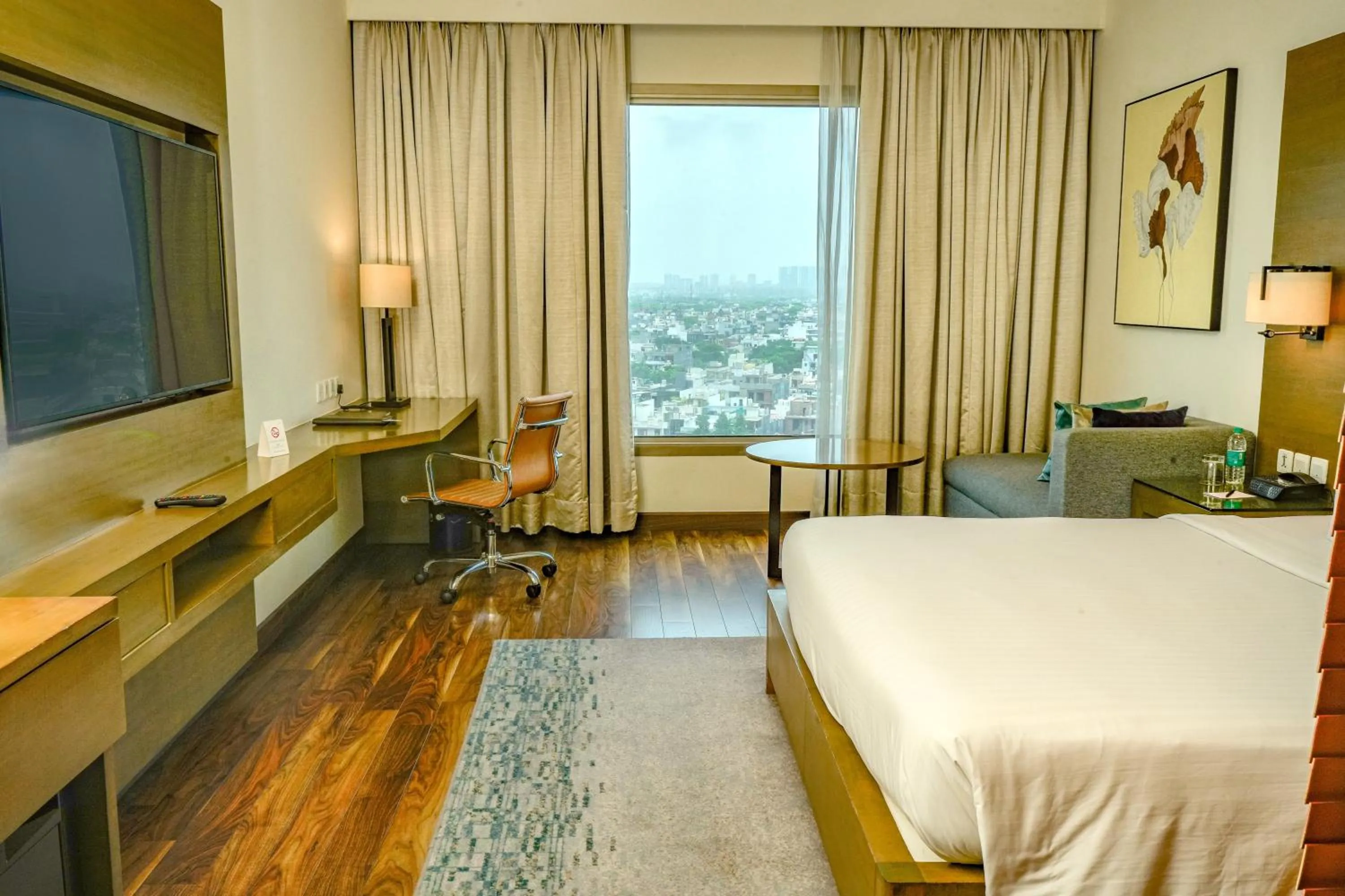 Bed in Courtyard by Marriott Gurugram Downtown