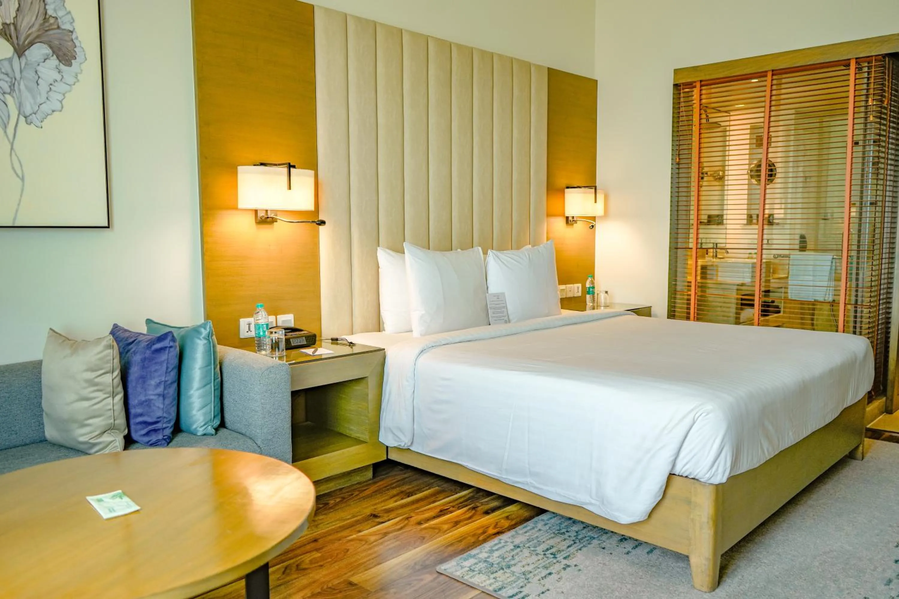 Bed in Courtyard by Marriott Gurugram Downtown