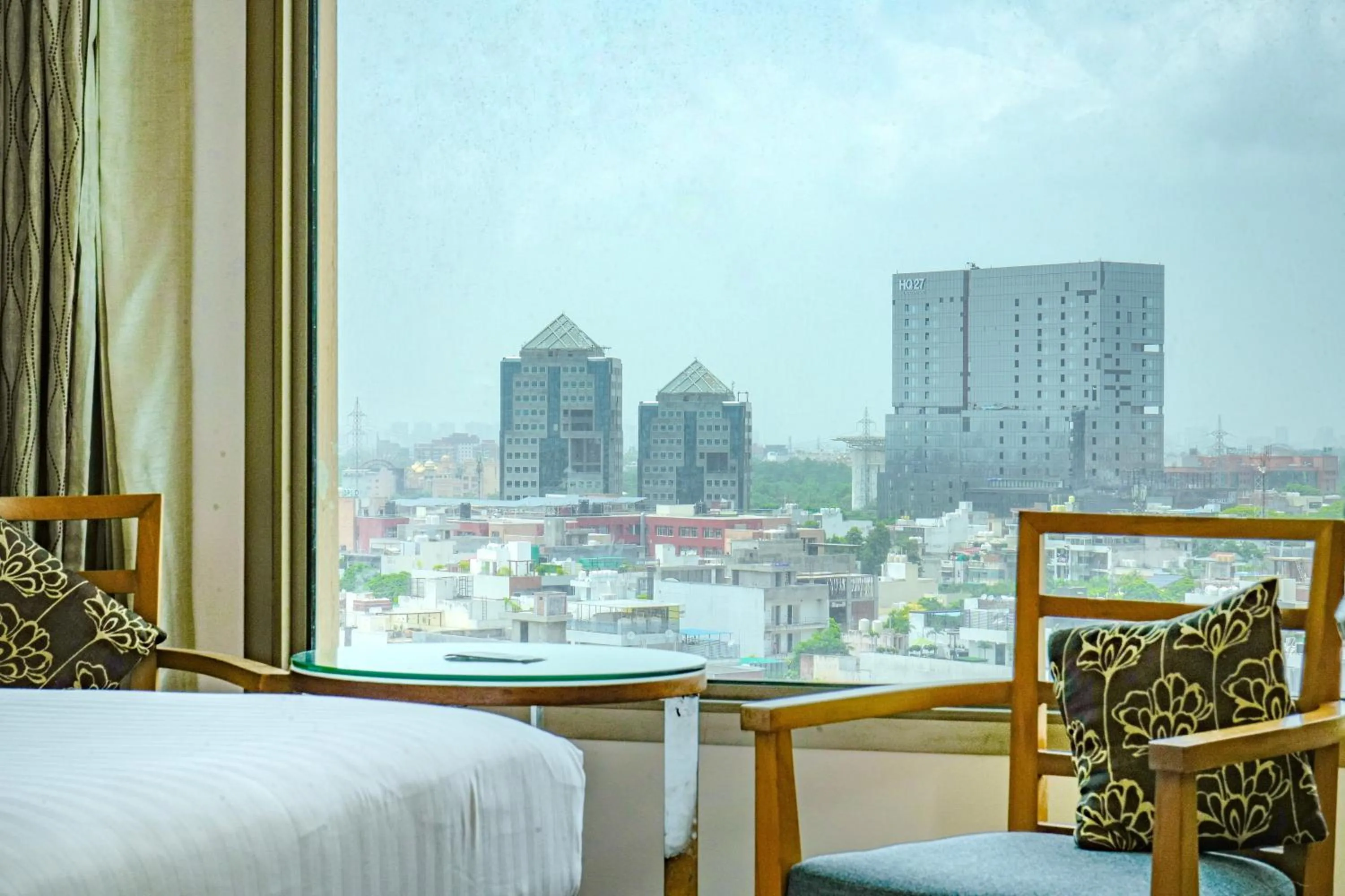 Bed in Courtyard by Marriott Gurugram Downtown