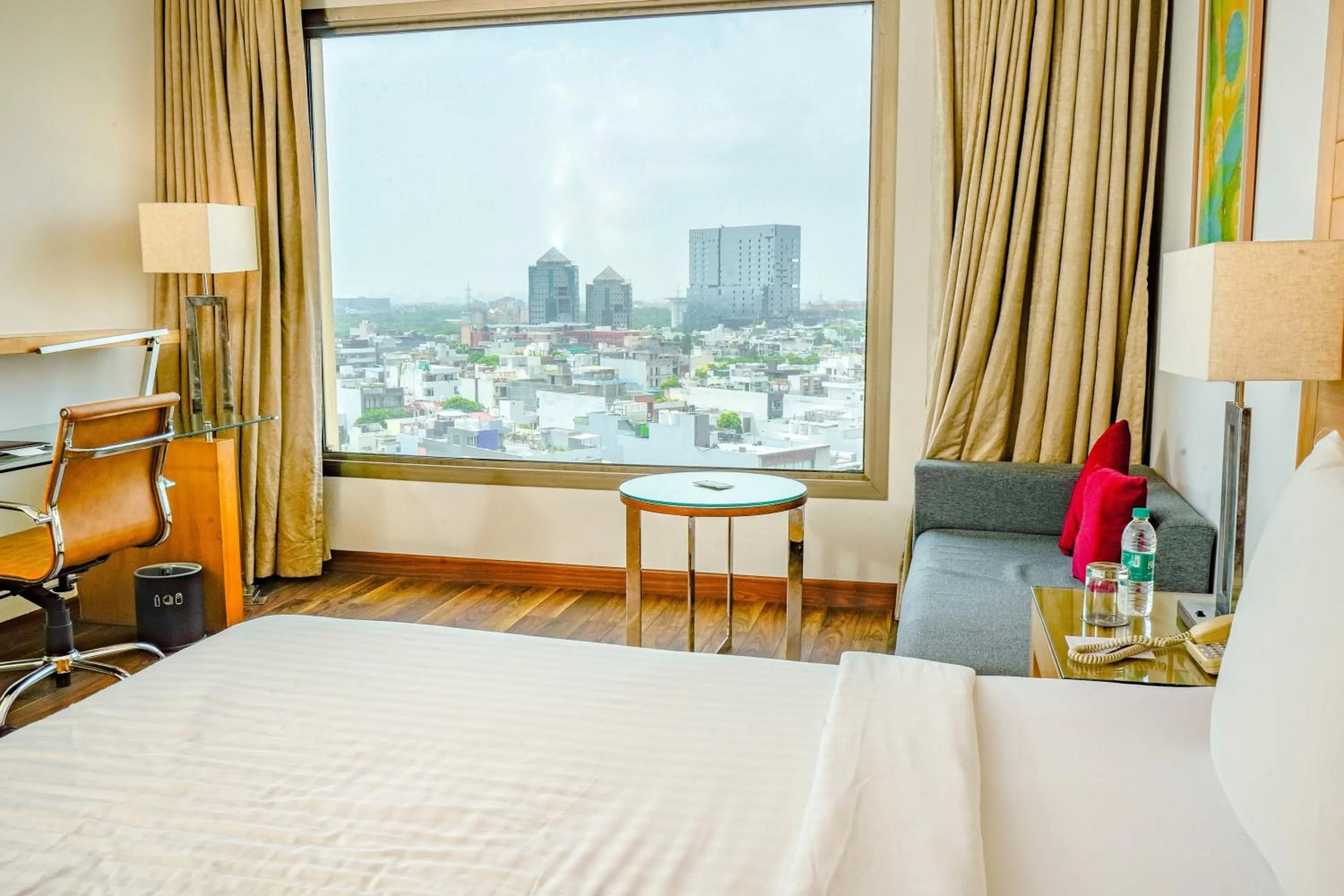 Bed in Courtyard by Marriott Gurugram Downtown