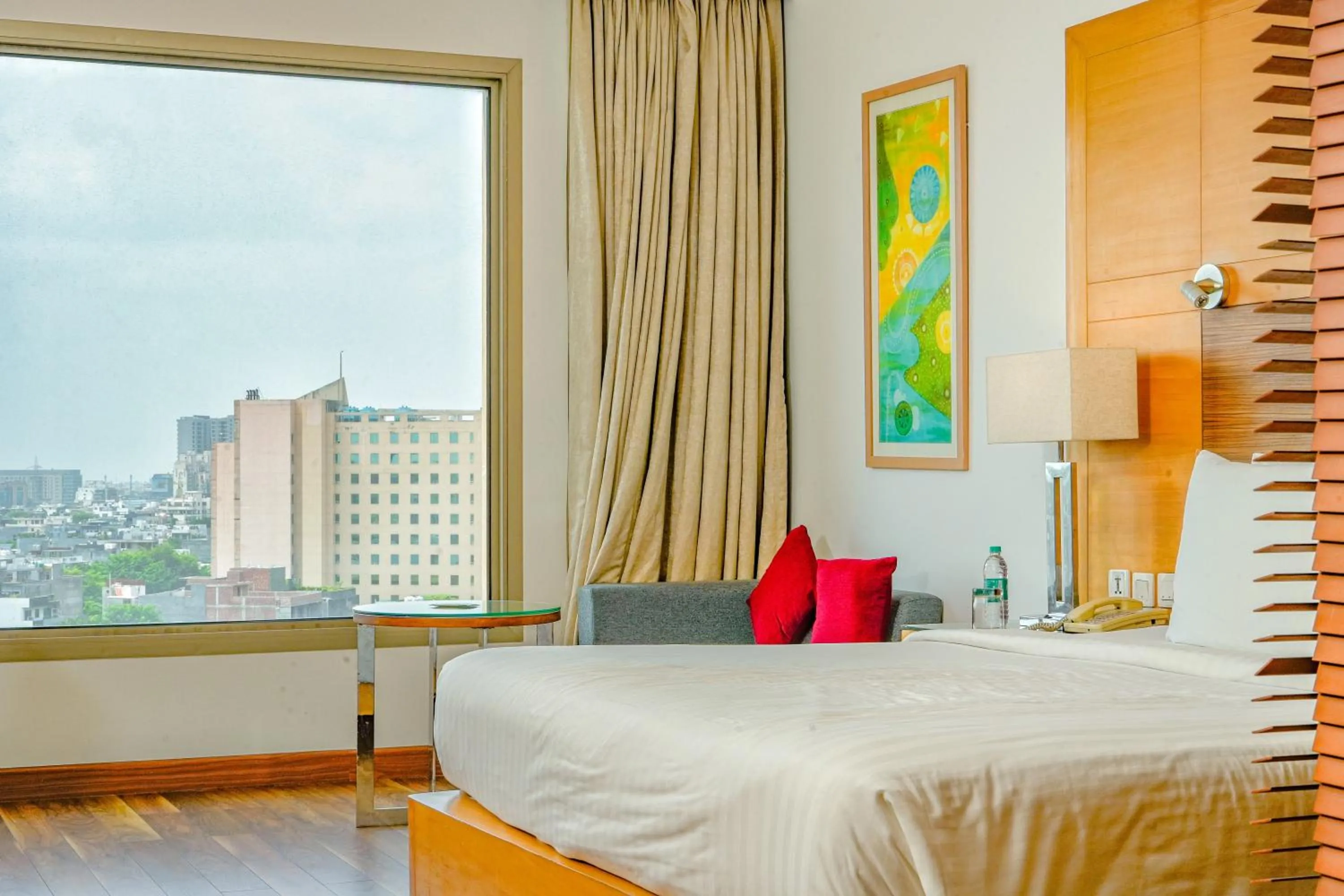 Bed in Courtyard by Marriott Gurugram Downtown