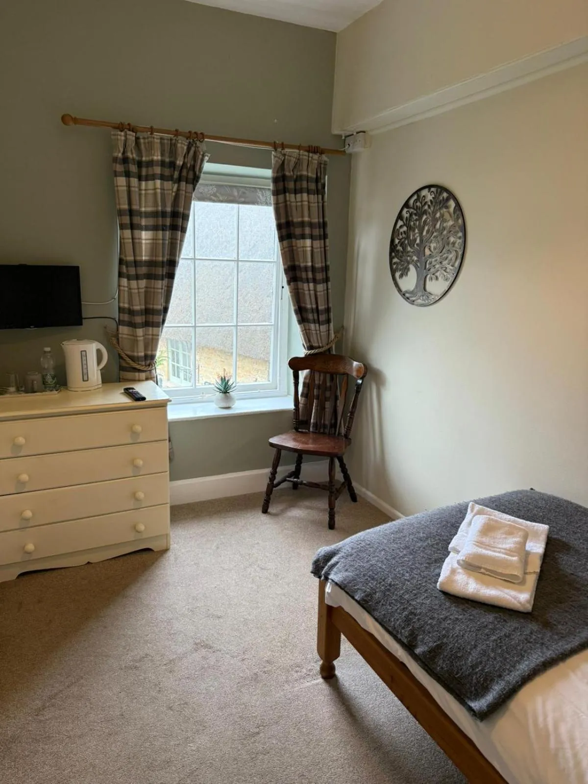 Single Room with Shower in The Bell Inn
