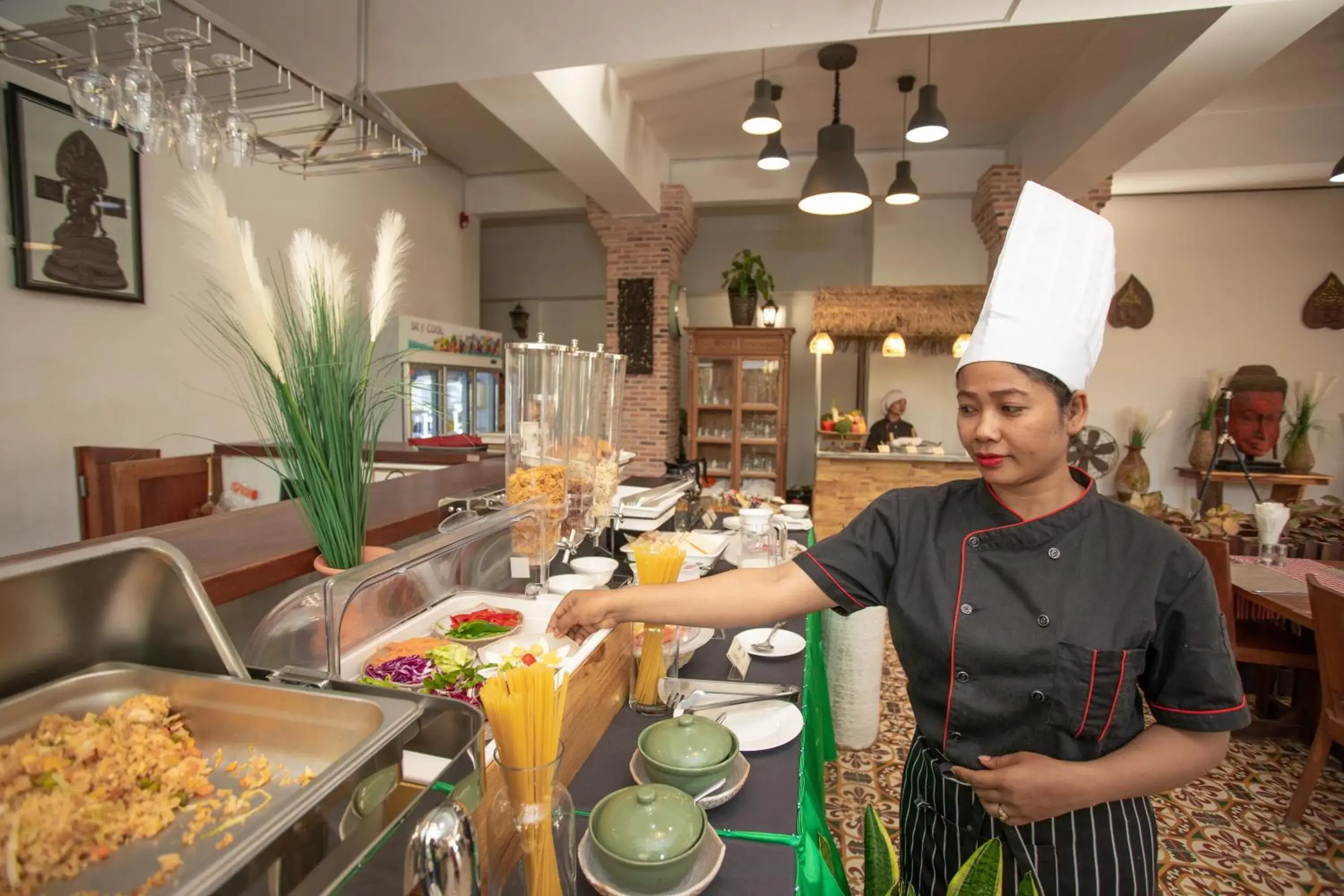 Restaurant/places to eat in Cambana Residence Restaurant/places to eat in Cambana Residence