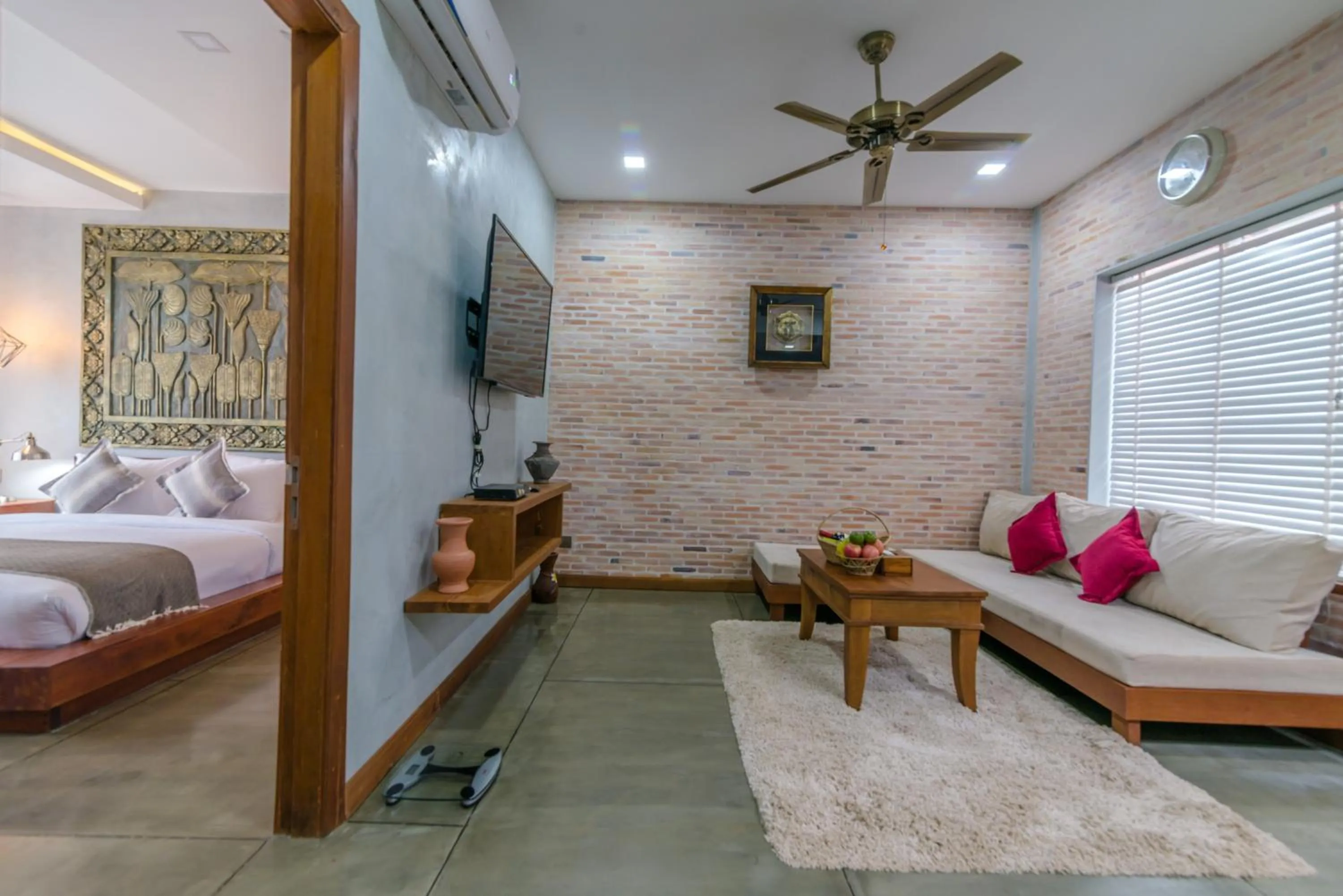 Hot Tub, Bed in Cambana Residence