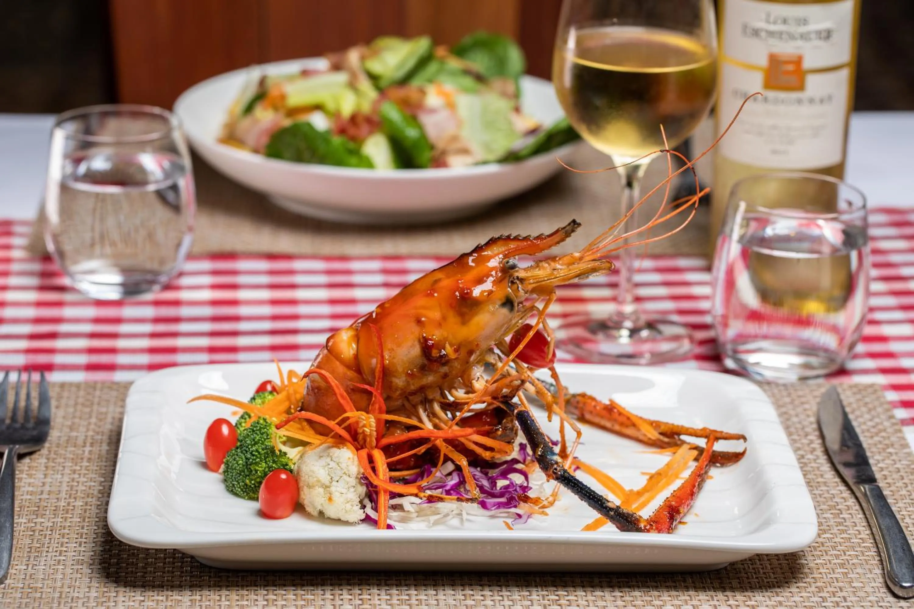 Food and drinks in Cambana Residence