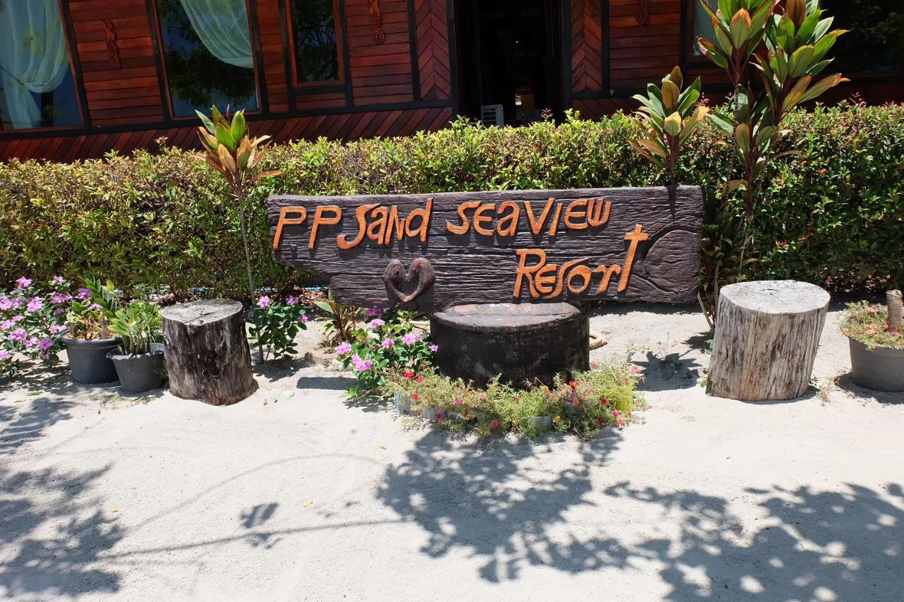 Phi Phi Sand Sea View Resort