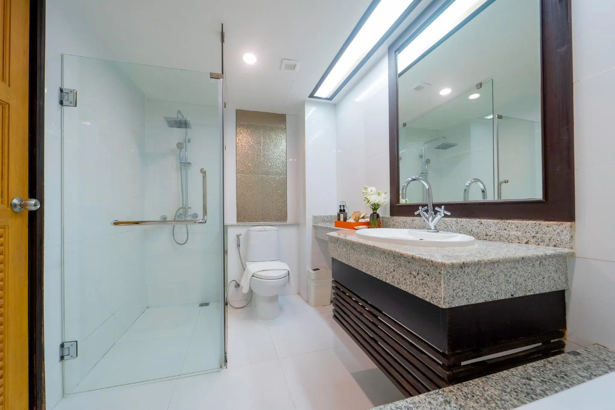 Shower in Khum Phucome Hotel -SHA Extra Plus