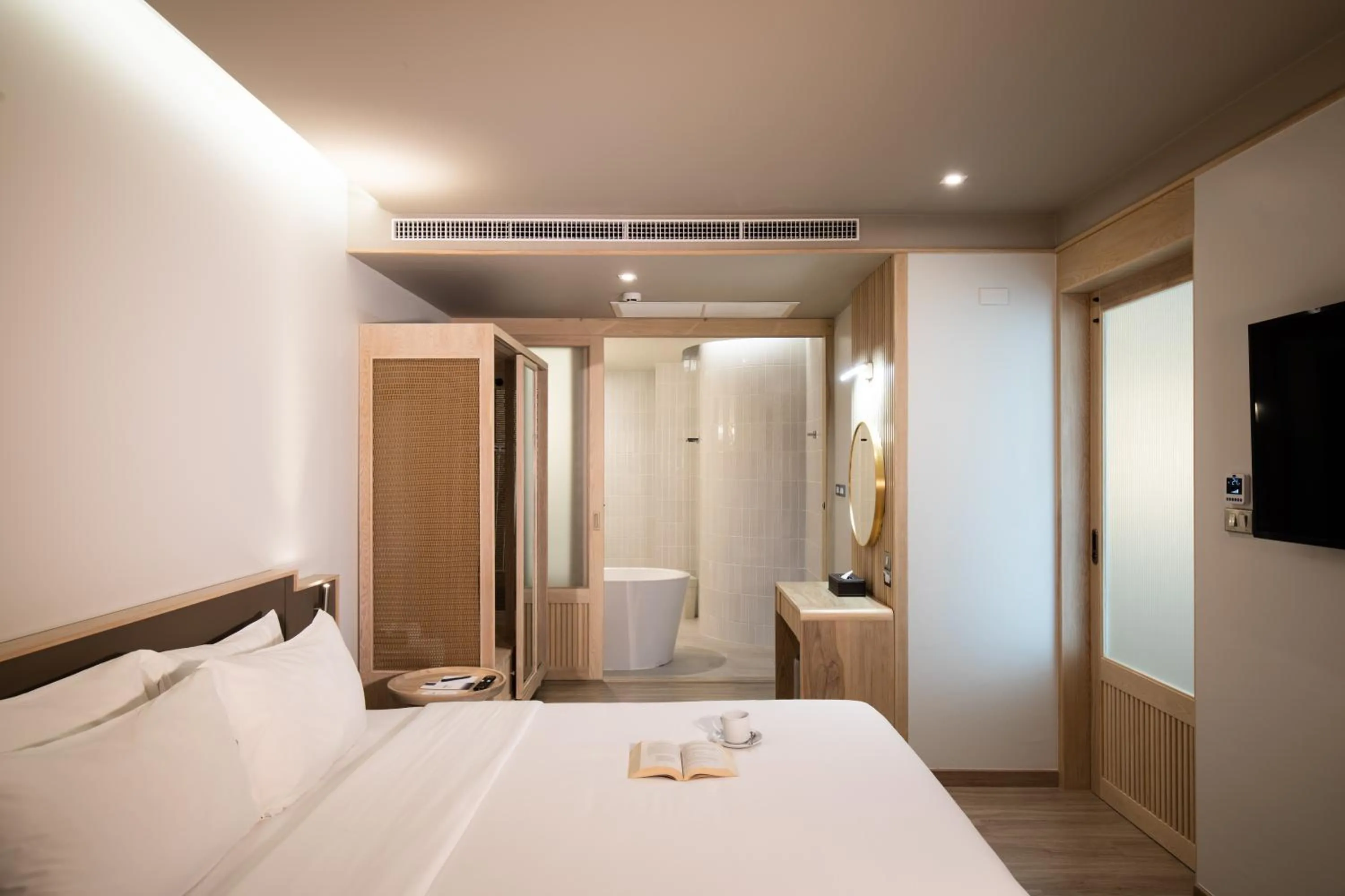 Bed in Khum Phucome Hotel -SHA Extra Plus