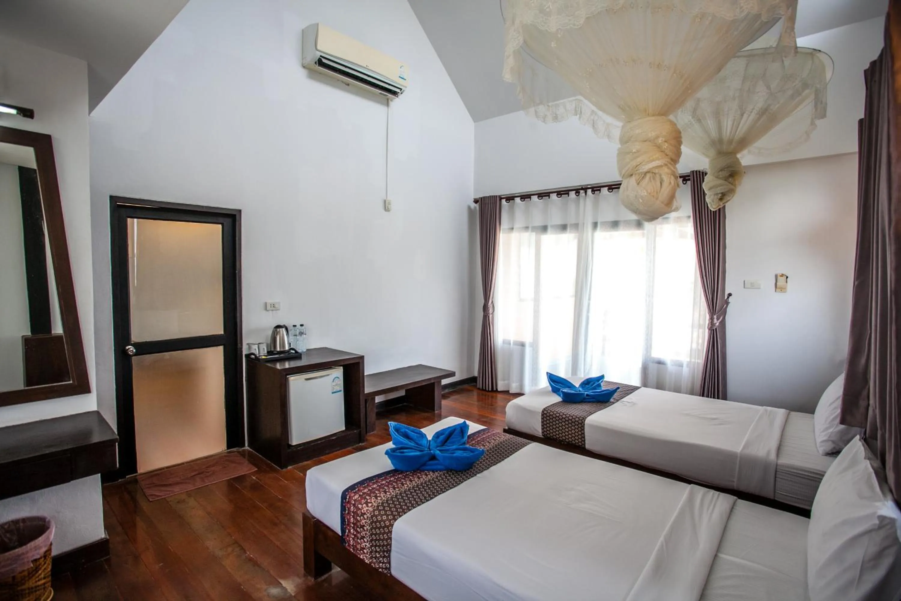 Bedroom, Bed in Phitharom PP Resort