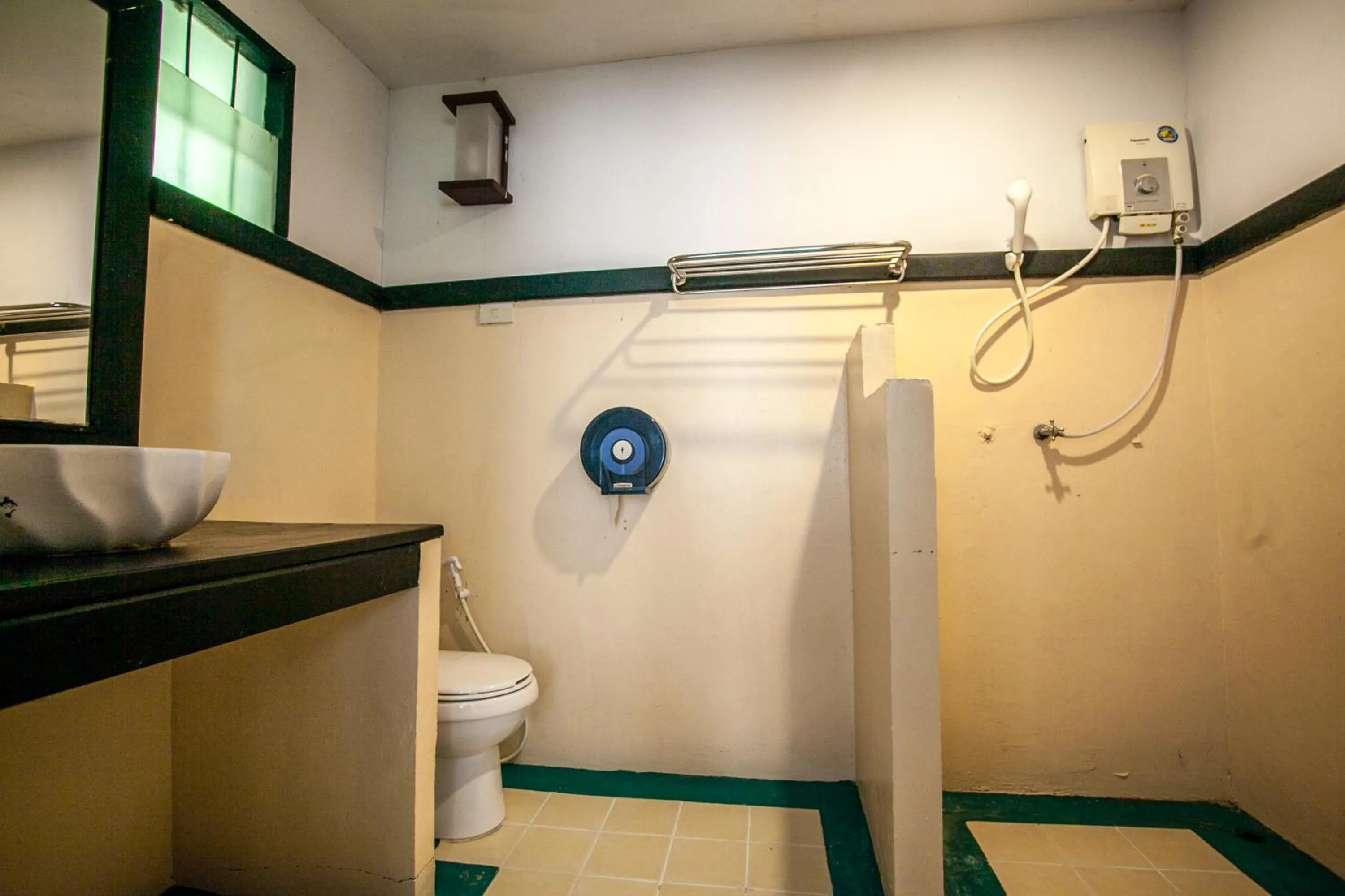 Shower in Phitharom PP Resort