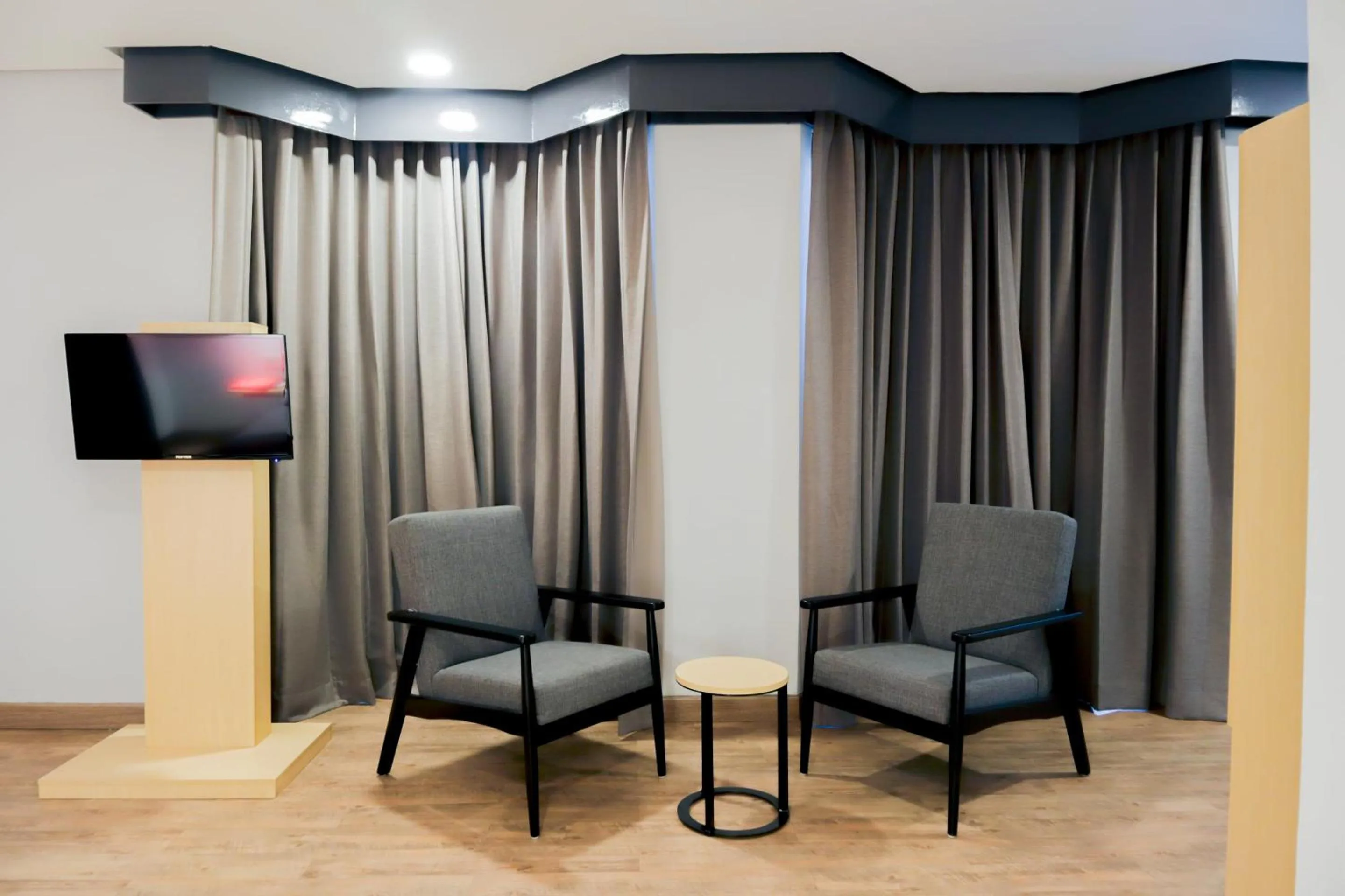 Bedroom in Super OYO Townhouse 1 Hotel Salemba