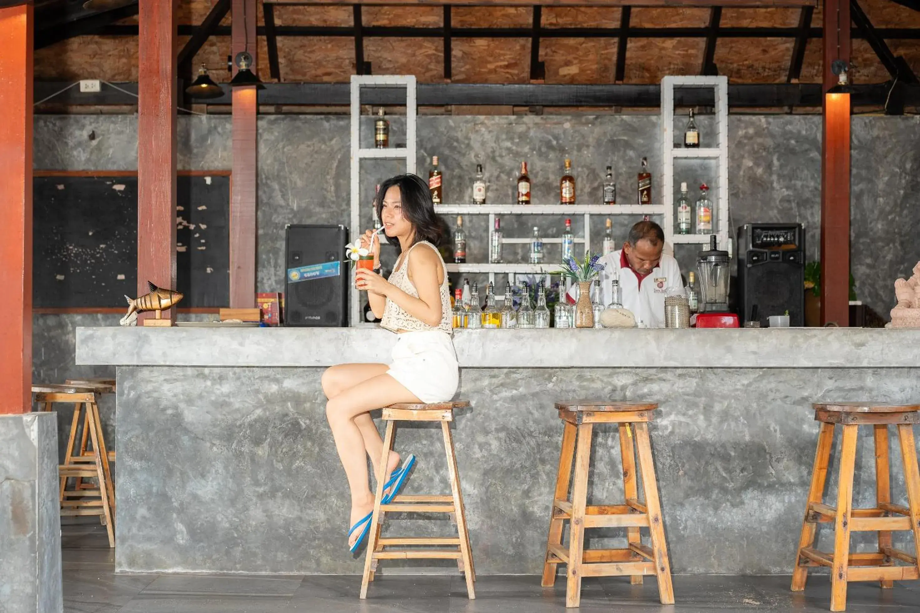 Lounge or bar in Lanta Sand Resort & Spa Lounge or bar in Lanta Sand Resort & Spa