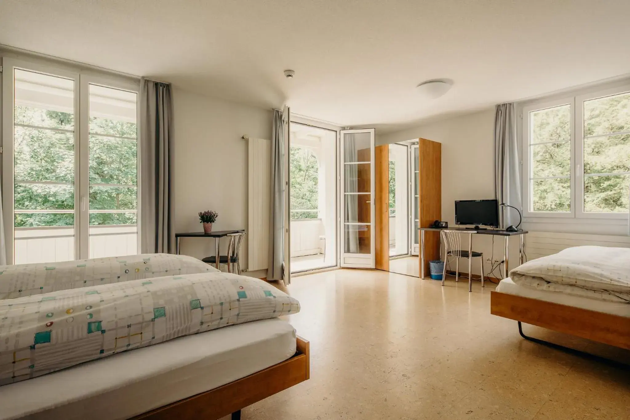 Comfort Triple Room in Hotel Bienenberg - Nature Retreat Comfort Triple Room in Hotel Bienenberg - Nature Retreat