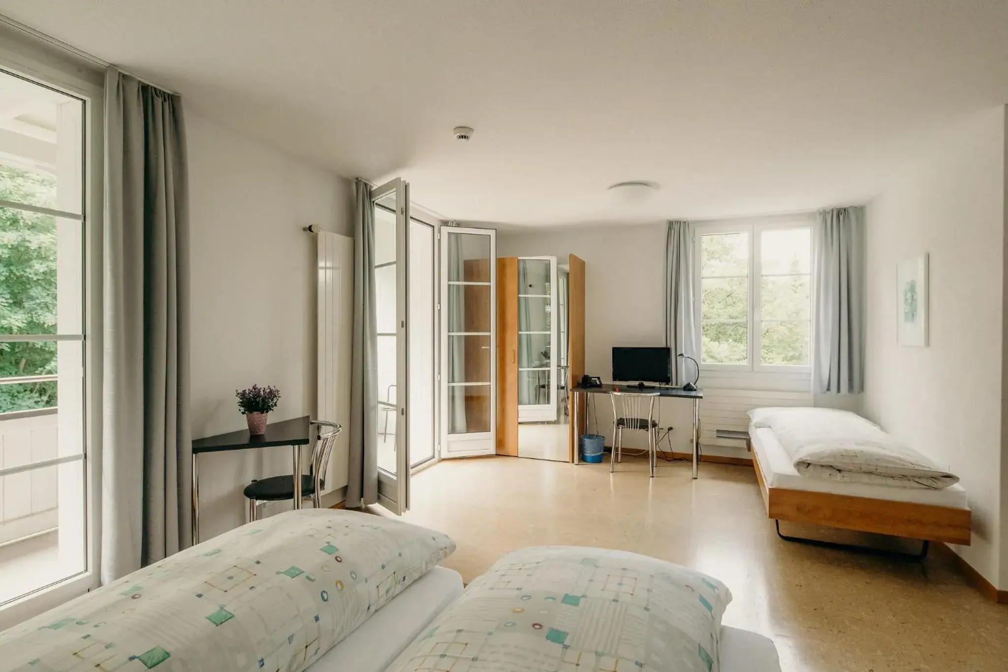 Comfort Triple Room in Hotel Bienenberg - Nature Retreat Comfort Triple Room in Hotel Bienenberg - Nature Retreat
