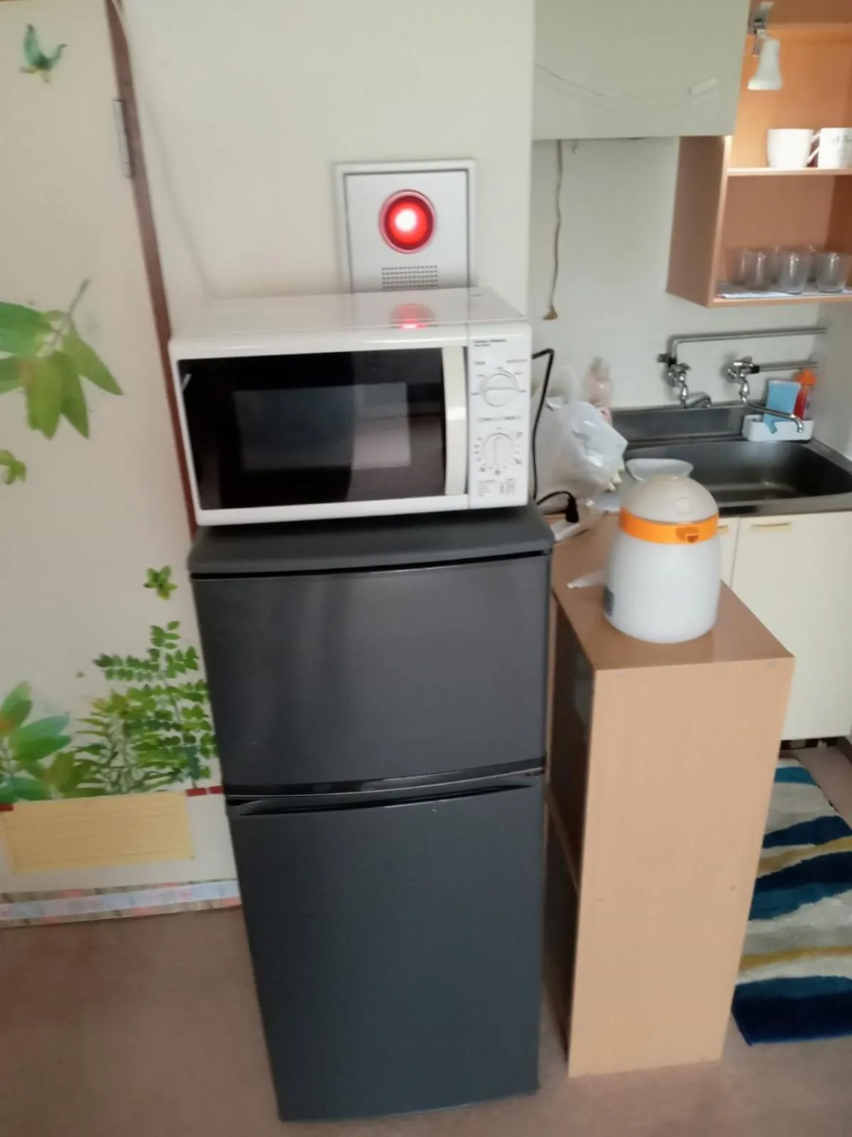 Communal kitchen in Sapporo Guest House Nariya