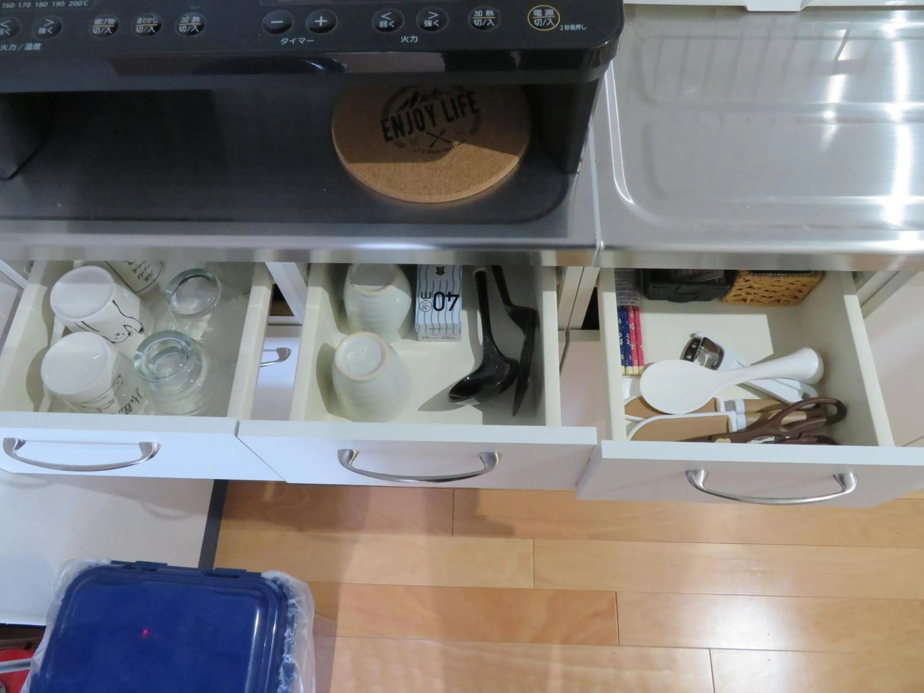 Kitchen or kitchenette in Sapporo Guest House Nariya