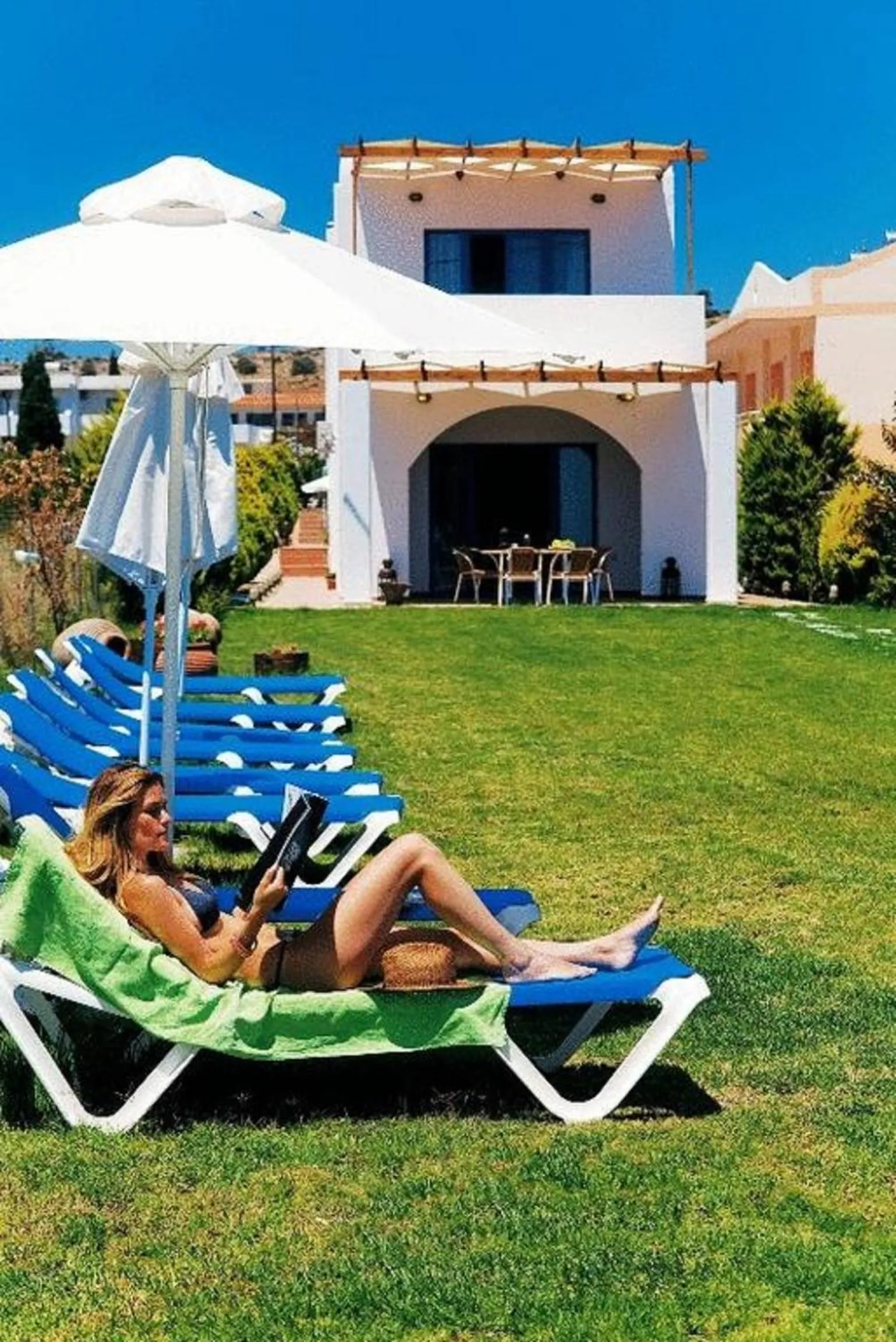 Property building in Katikies Studios & Apartments